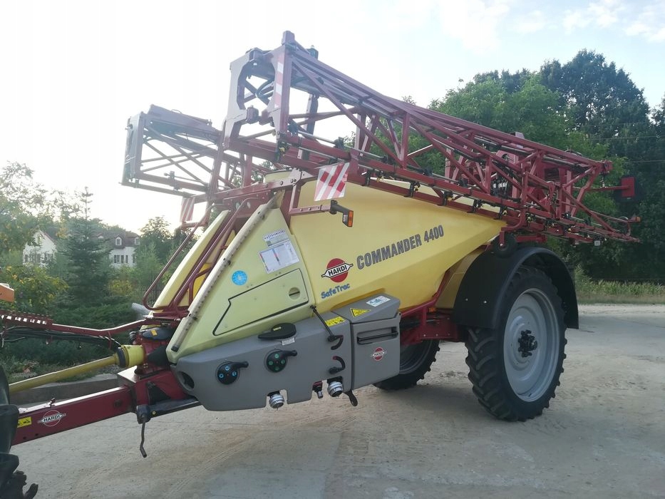 Naklejki na OPRYSKIWACZ HARDI Commander 4400 Brand Other