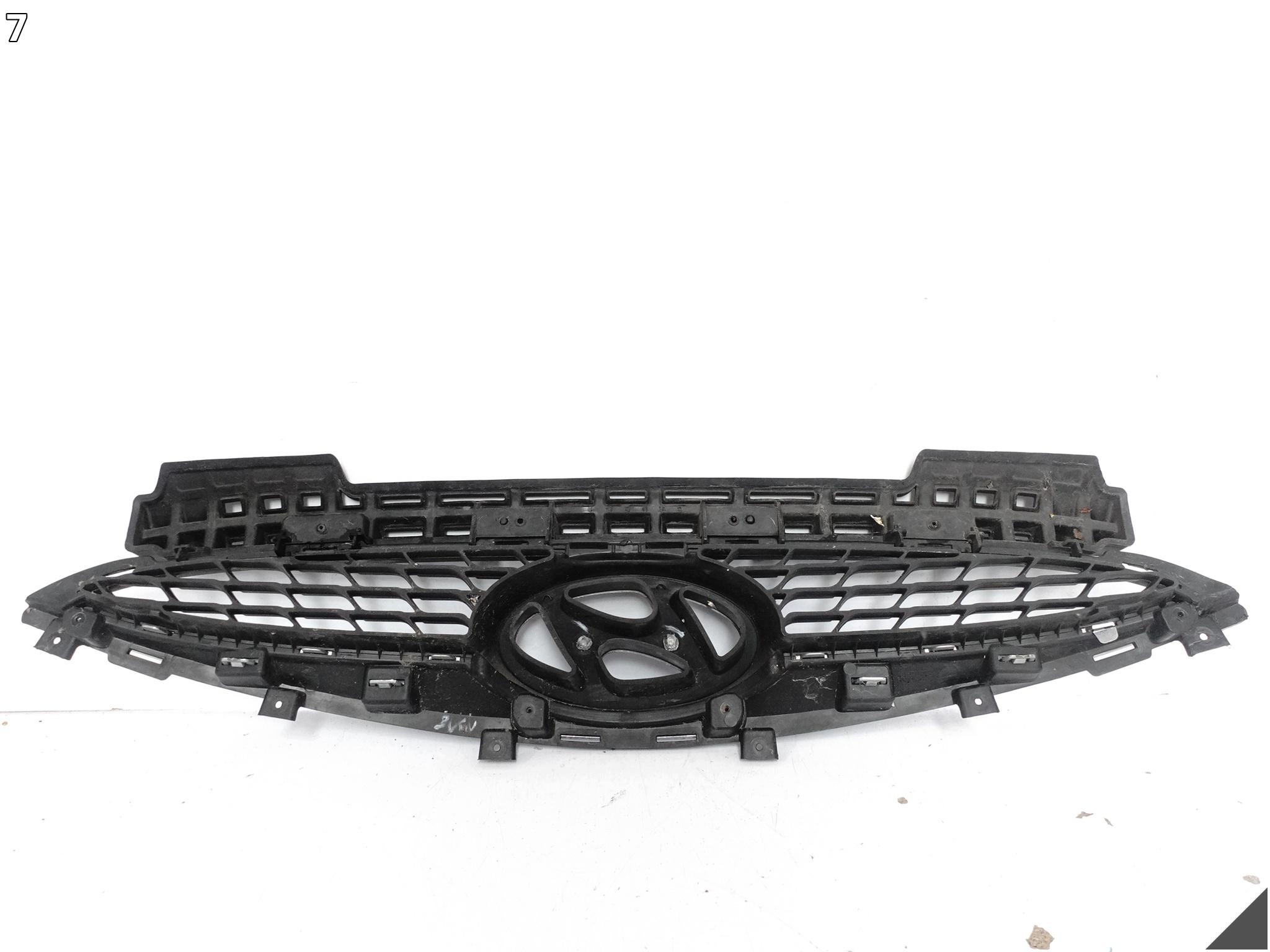 HYUNDAI iX20 10-15 grill grille grid CHROM intake W bumper front