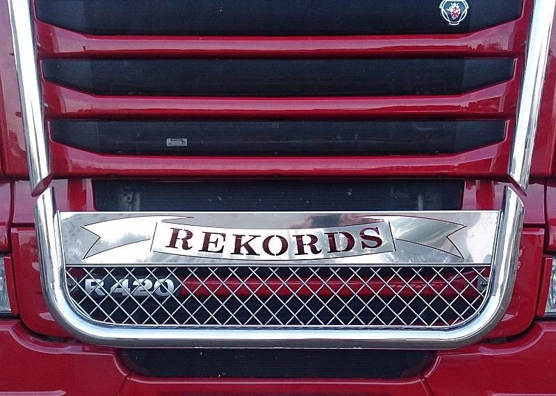 Orurowanie dolne na gril Scania R Series