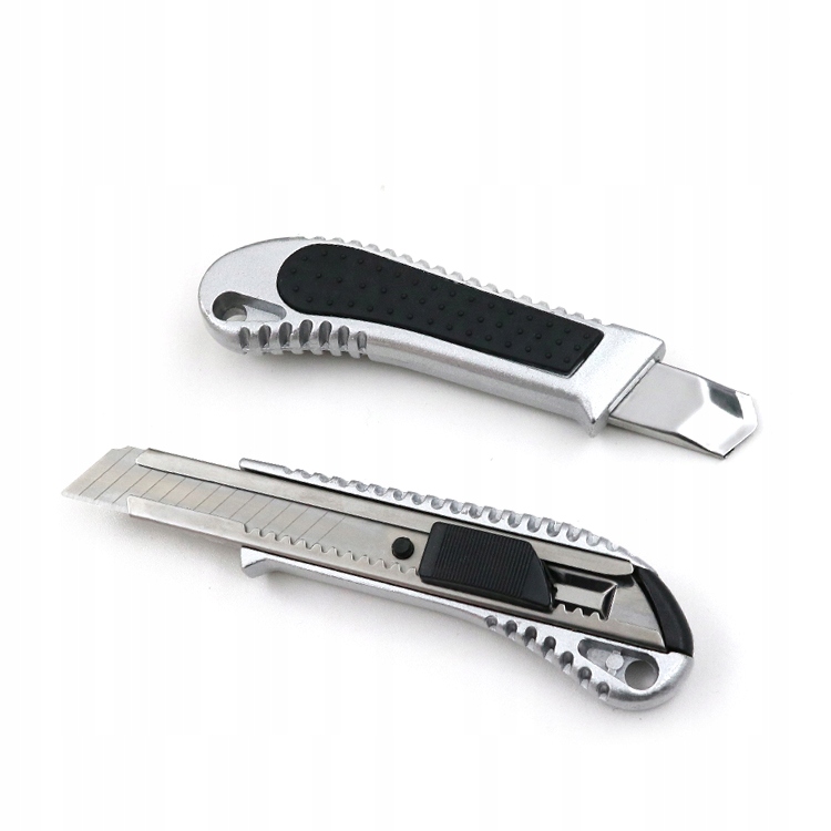 

Nóż do tapet metalowy 18mm