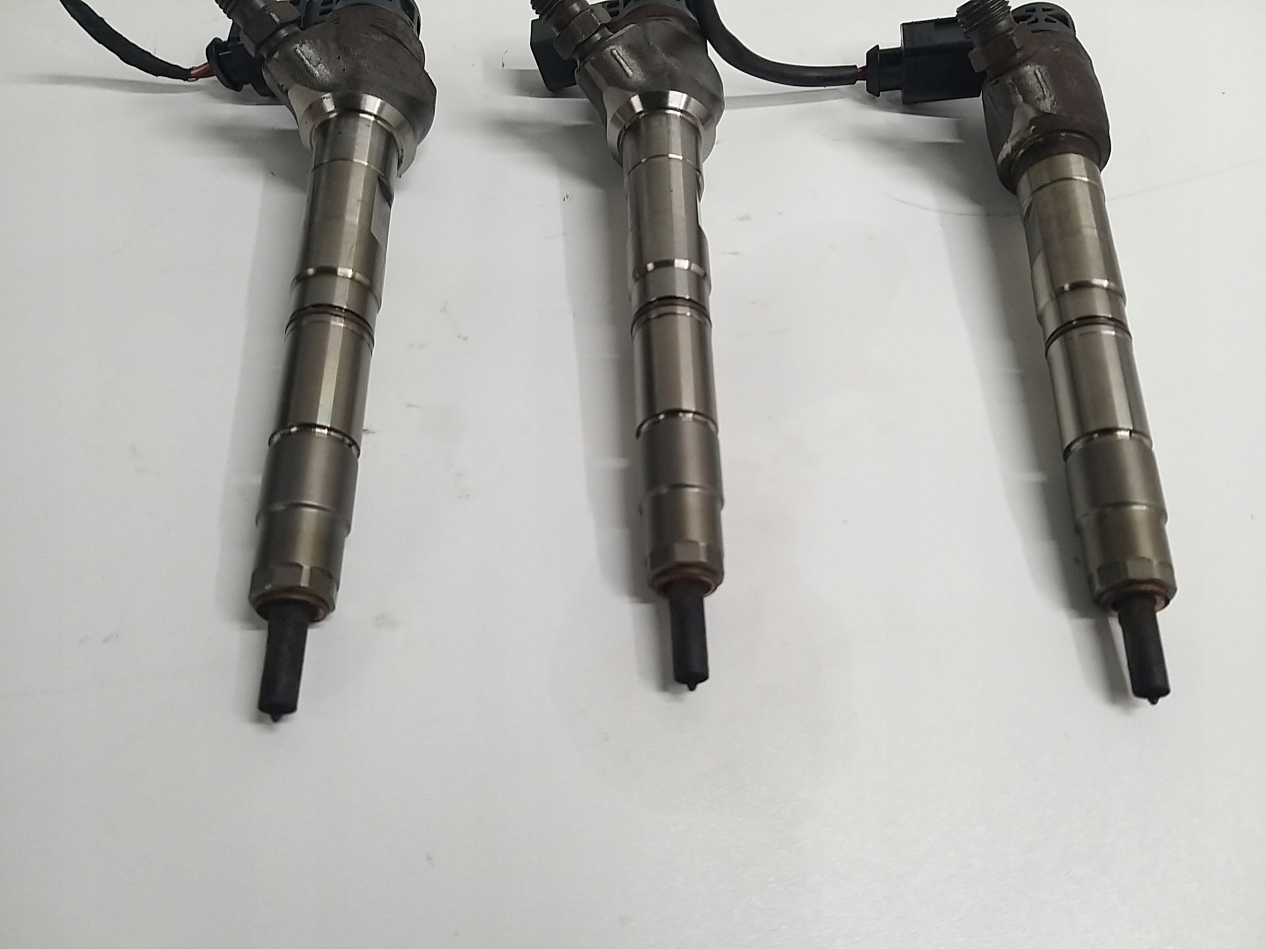 VW GOLF VII PASSAT B8 OCTAVIA III 2.0 TDI nozzle injector 04L130277AC