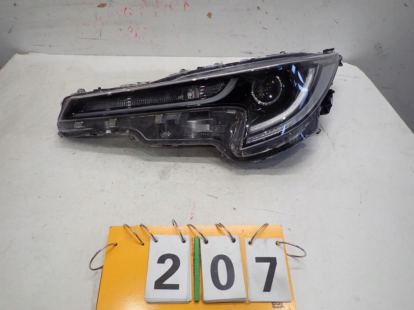 light front left TOYOTA COROLLA E21 19- FULL LED 81150-02S70