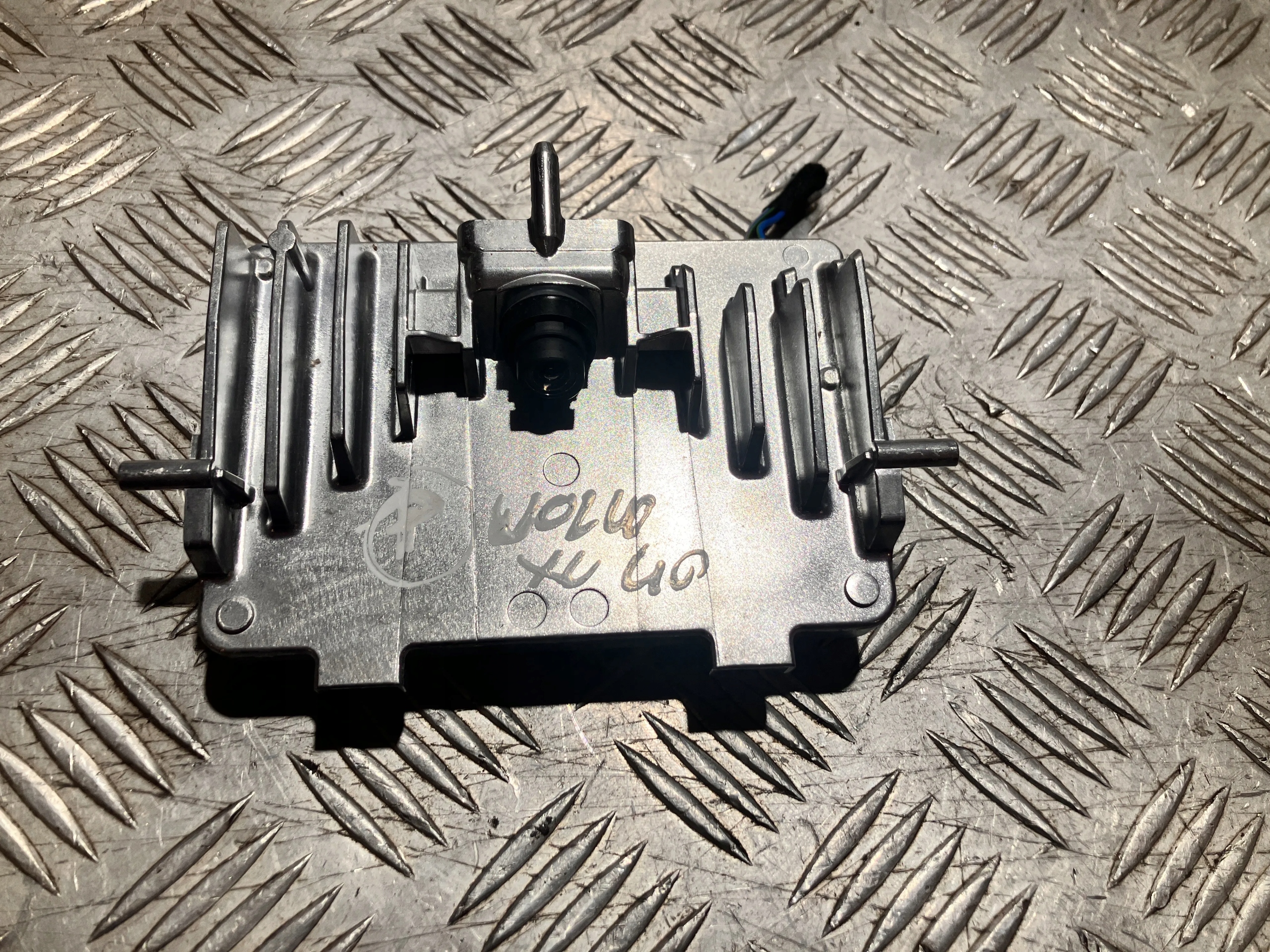 Стекла лоб ассистент полосы volvo XC40 17-