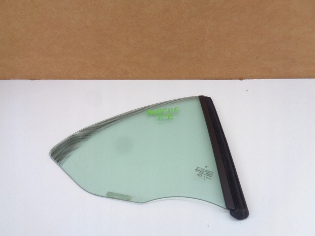 Porsche 911 996 боковое стекло заднее правое