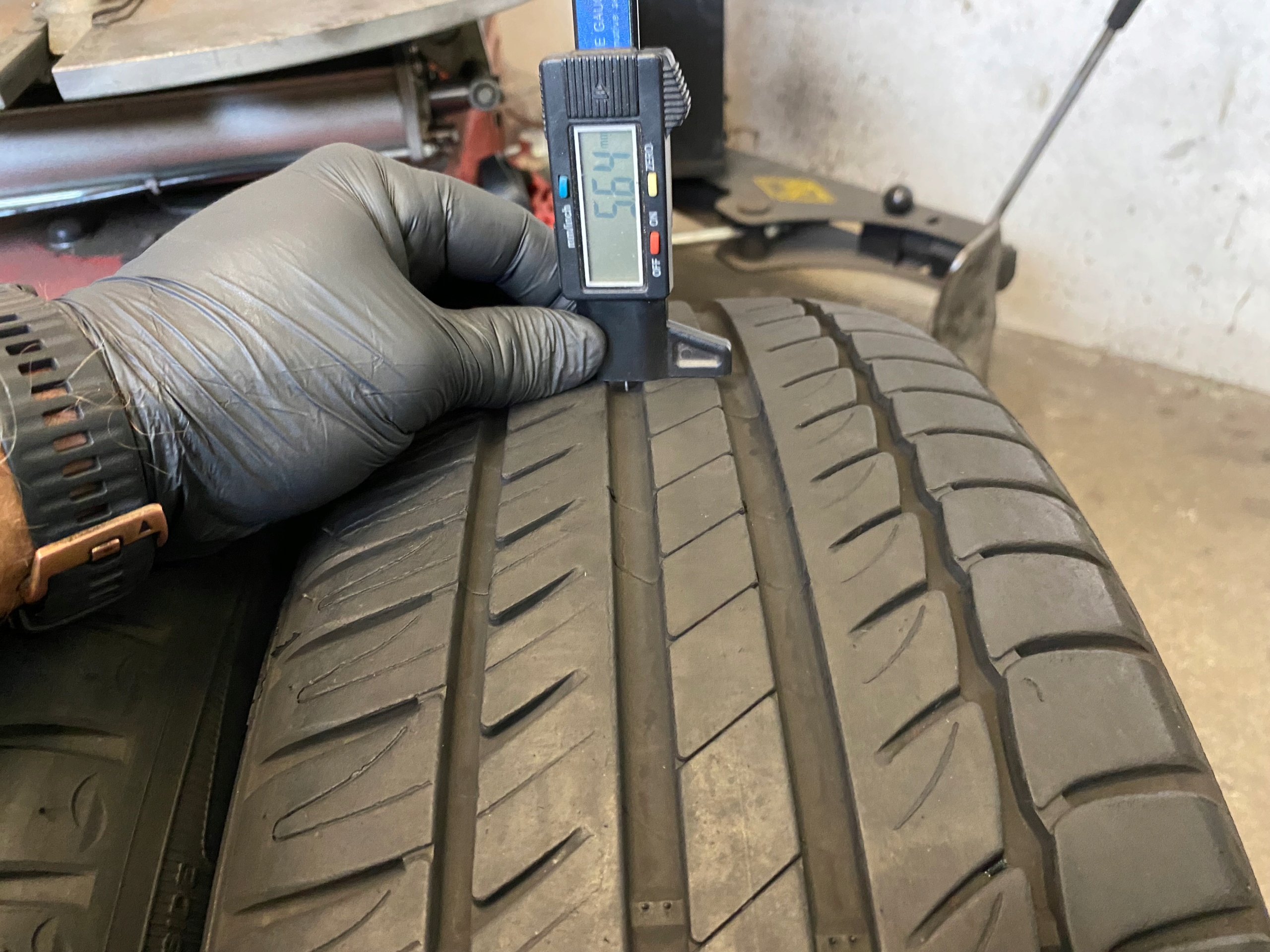 4 tyres summer 215/55R17 Michelin Primacy HP 6mm
