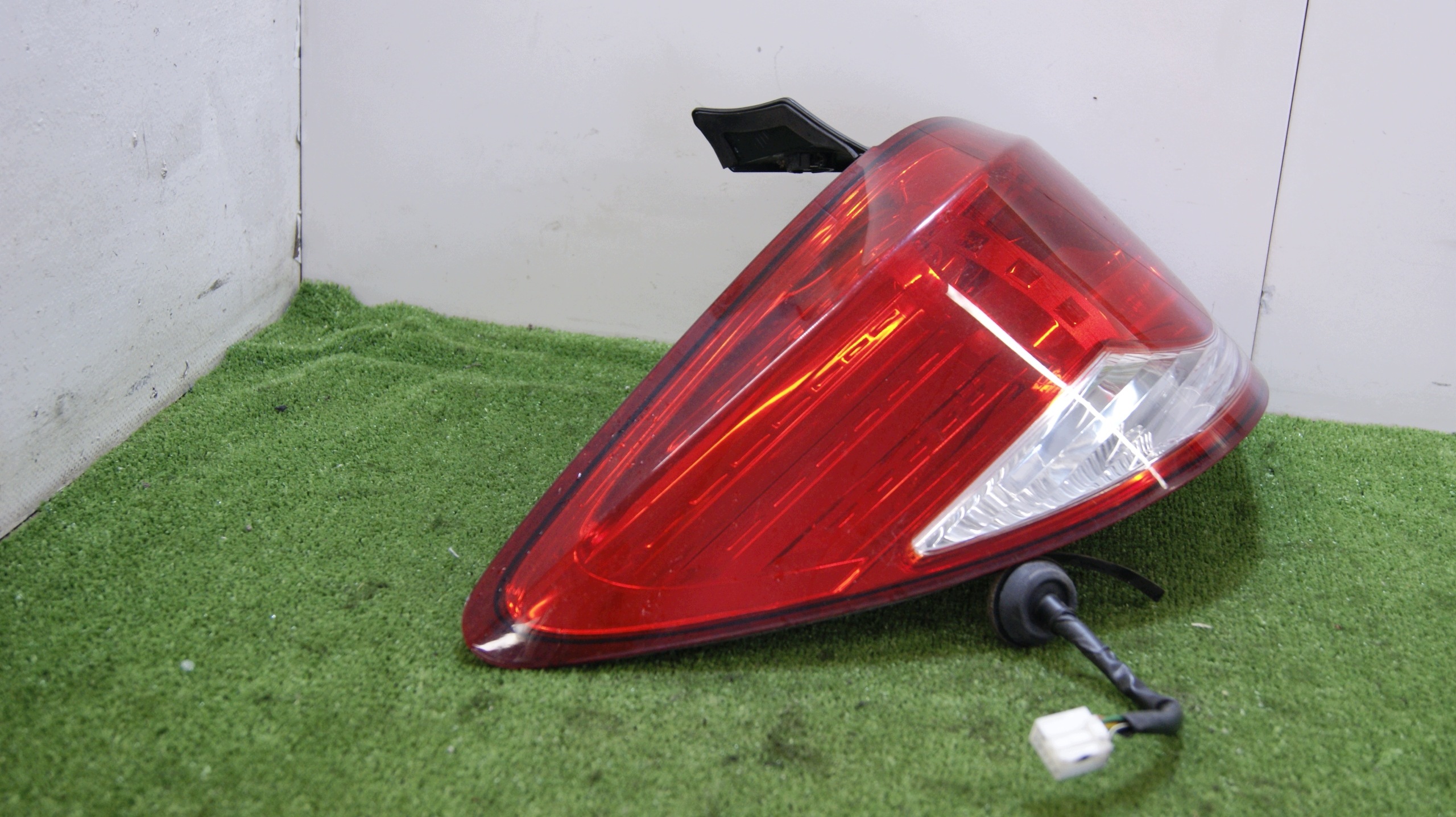 light left rear CHEVROLET CRUZE 2012