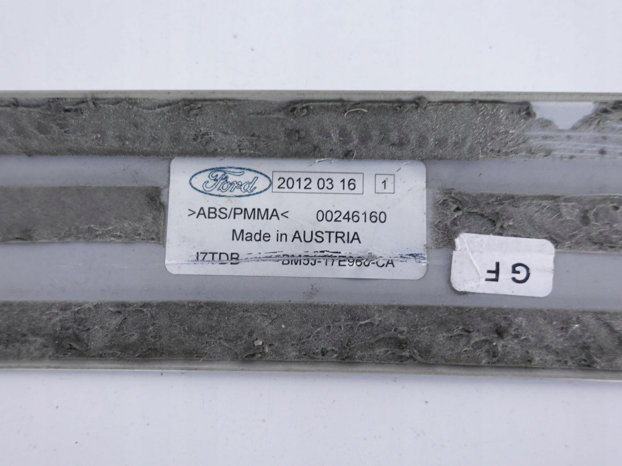 FORD FOCUS MK3 10-18 lista fedél OCHRONNA far
