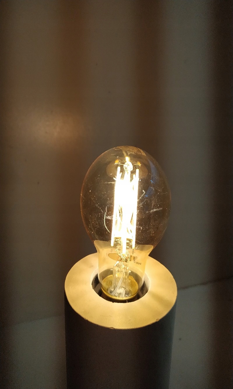 ŻARÓWKA INTELIGENTNA LED WII E27 6W CIEPŁA BIEL Rodzaj gwintu E27