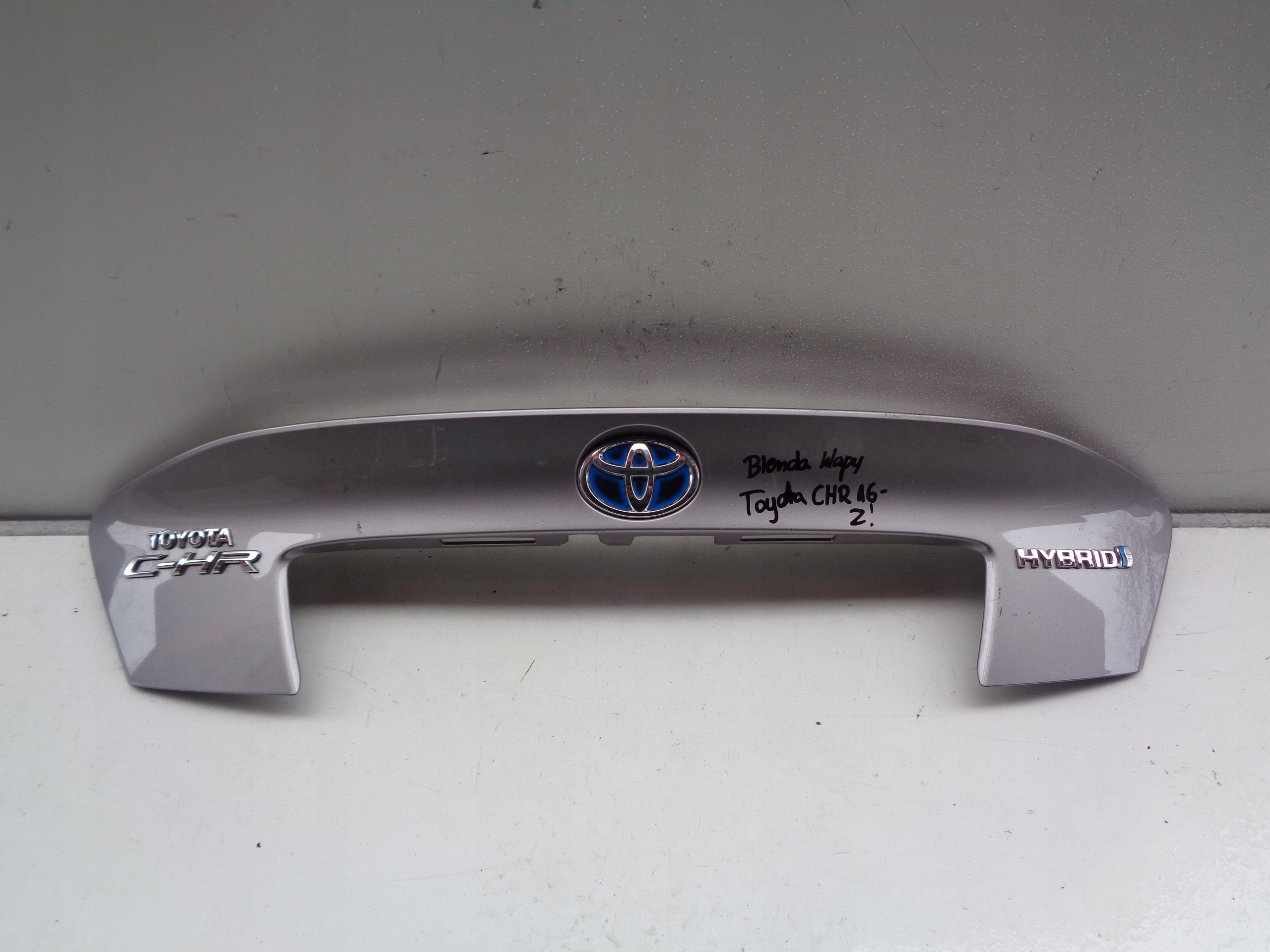 76811-F4010 - КРЫШКА КАПОТА TOYOTA CHR 16-