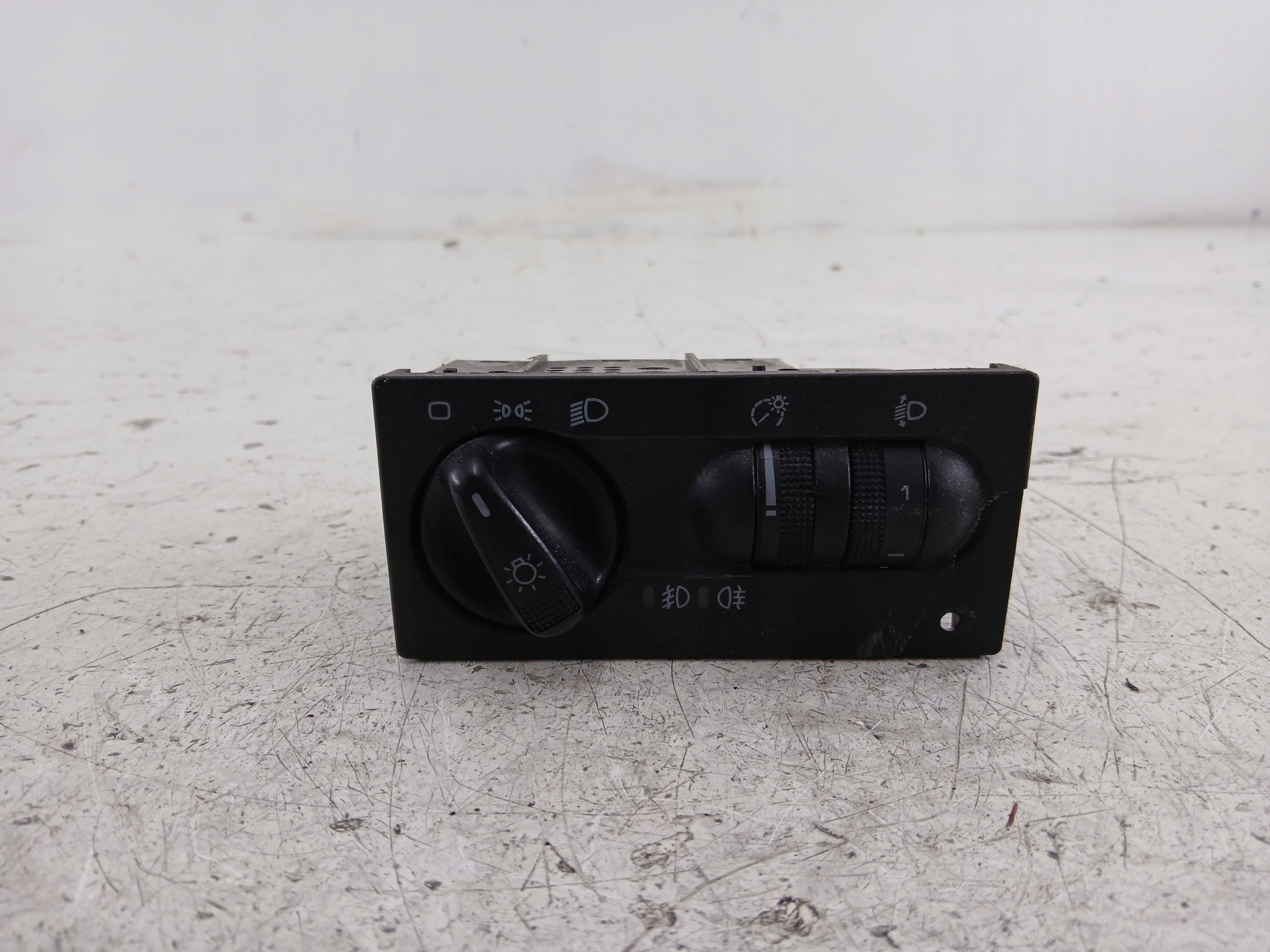 VW GOLF III interrupteur commande phares feux 1H6941531P