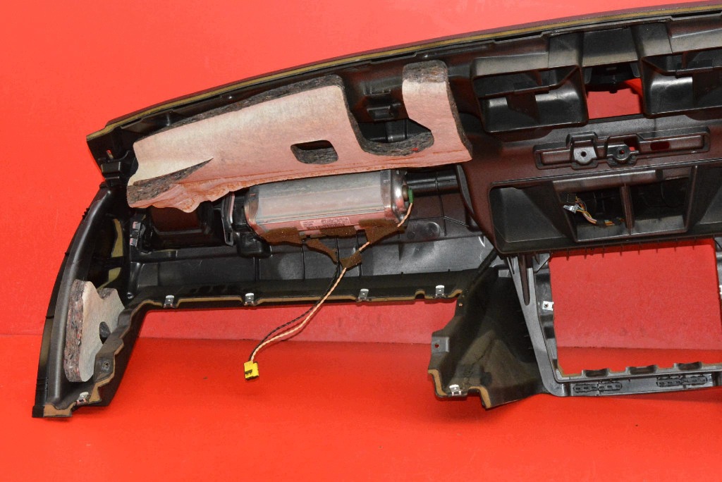 dashboard instrument panel console cockpit airbag EU BMW E90 E91 04-10