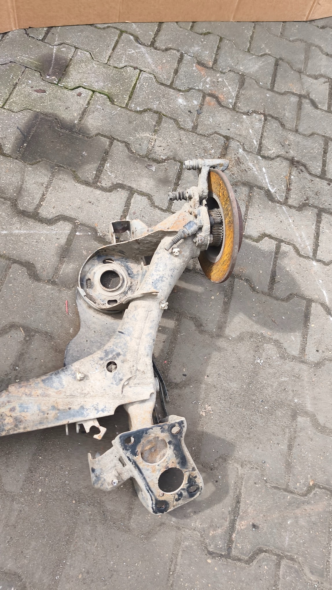 suspension beam rear part GOLF IV