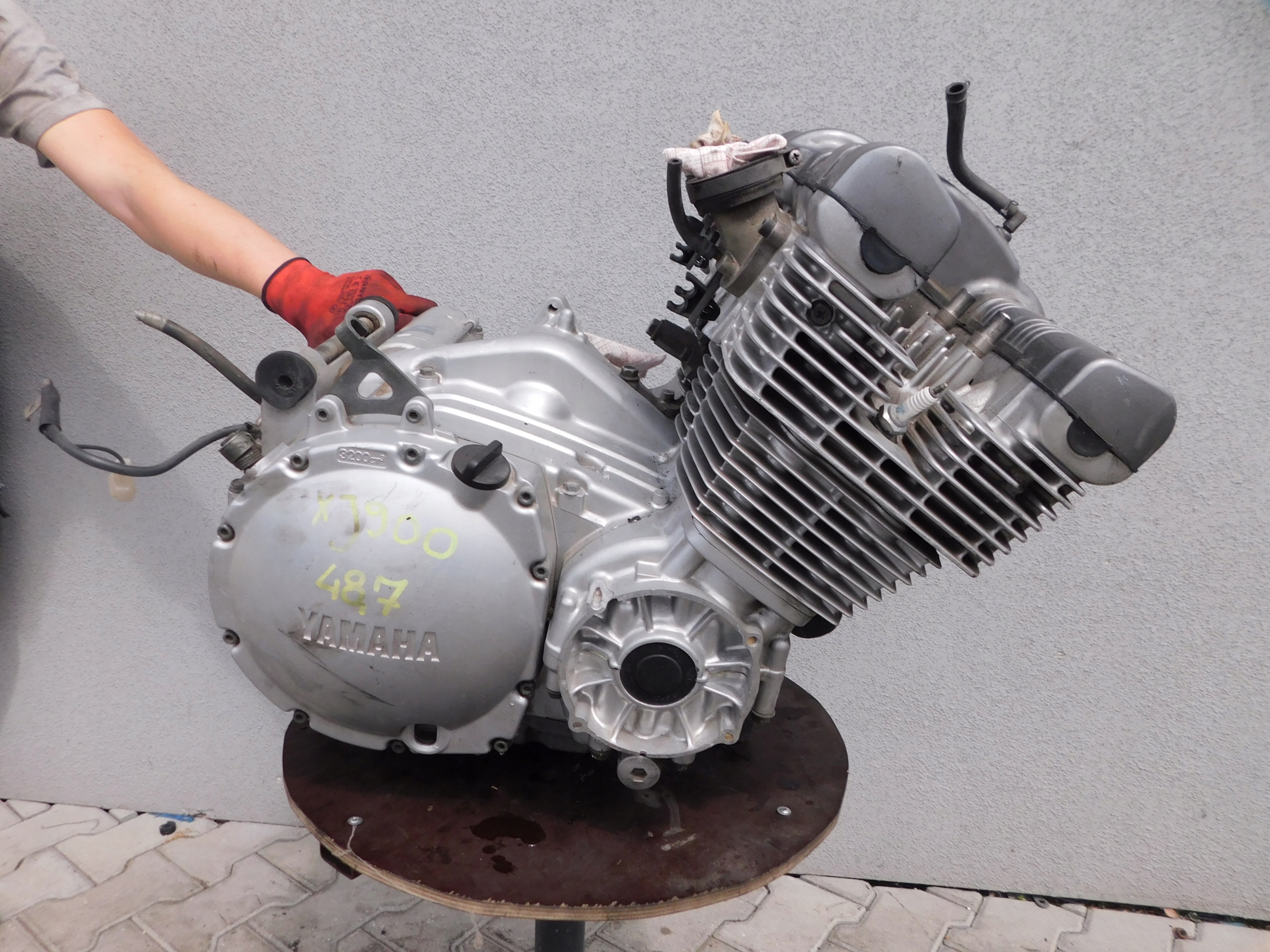 YAMAHA XJ 900 SILNIK