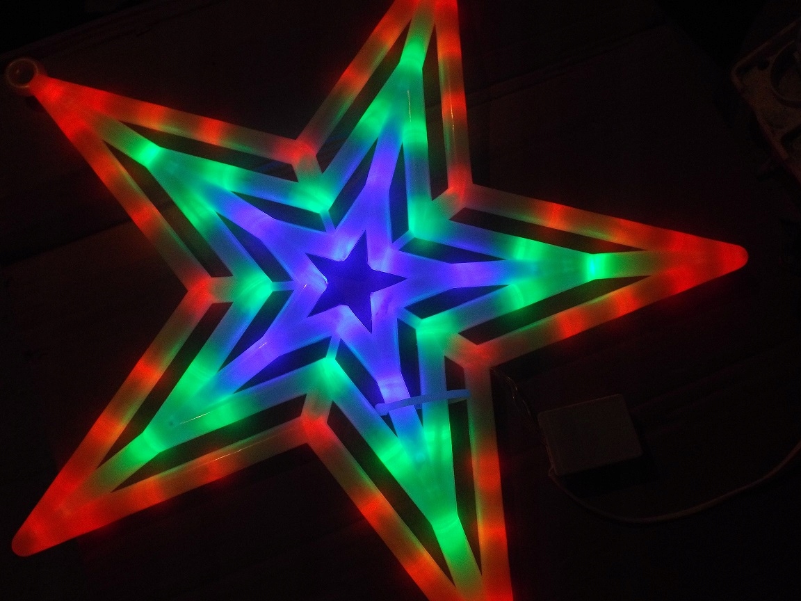 OZDOBA 53CM GWIAZDA LED ŚWIECĄCA KOLOROWA Z PROGRAMATOREM AKRYLOWA WITRAŻ