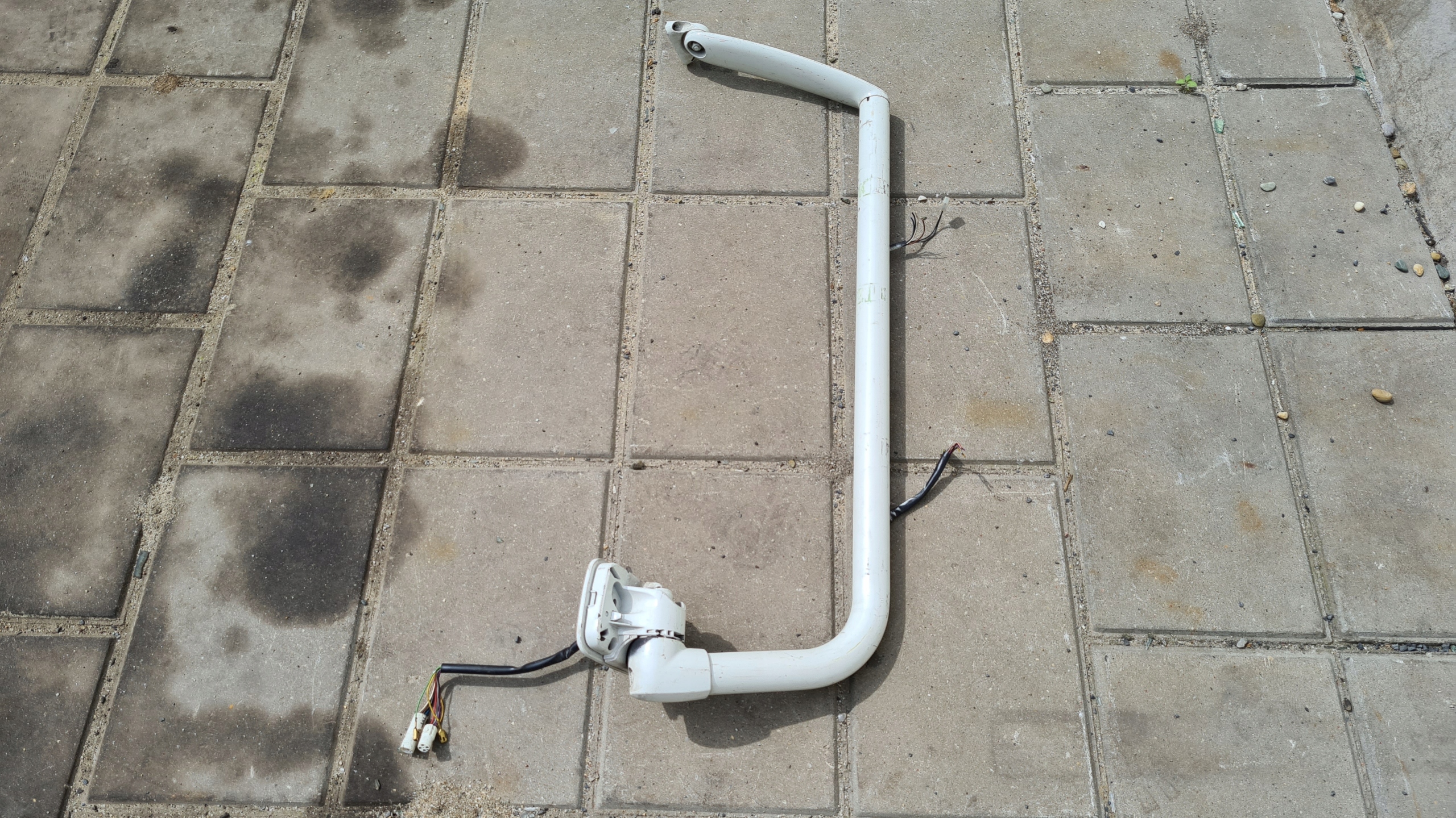 DAF XF 105 КРОНШТЕЙН ЗЕРКАЛА ПРАВЫЙ