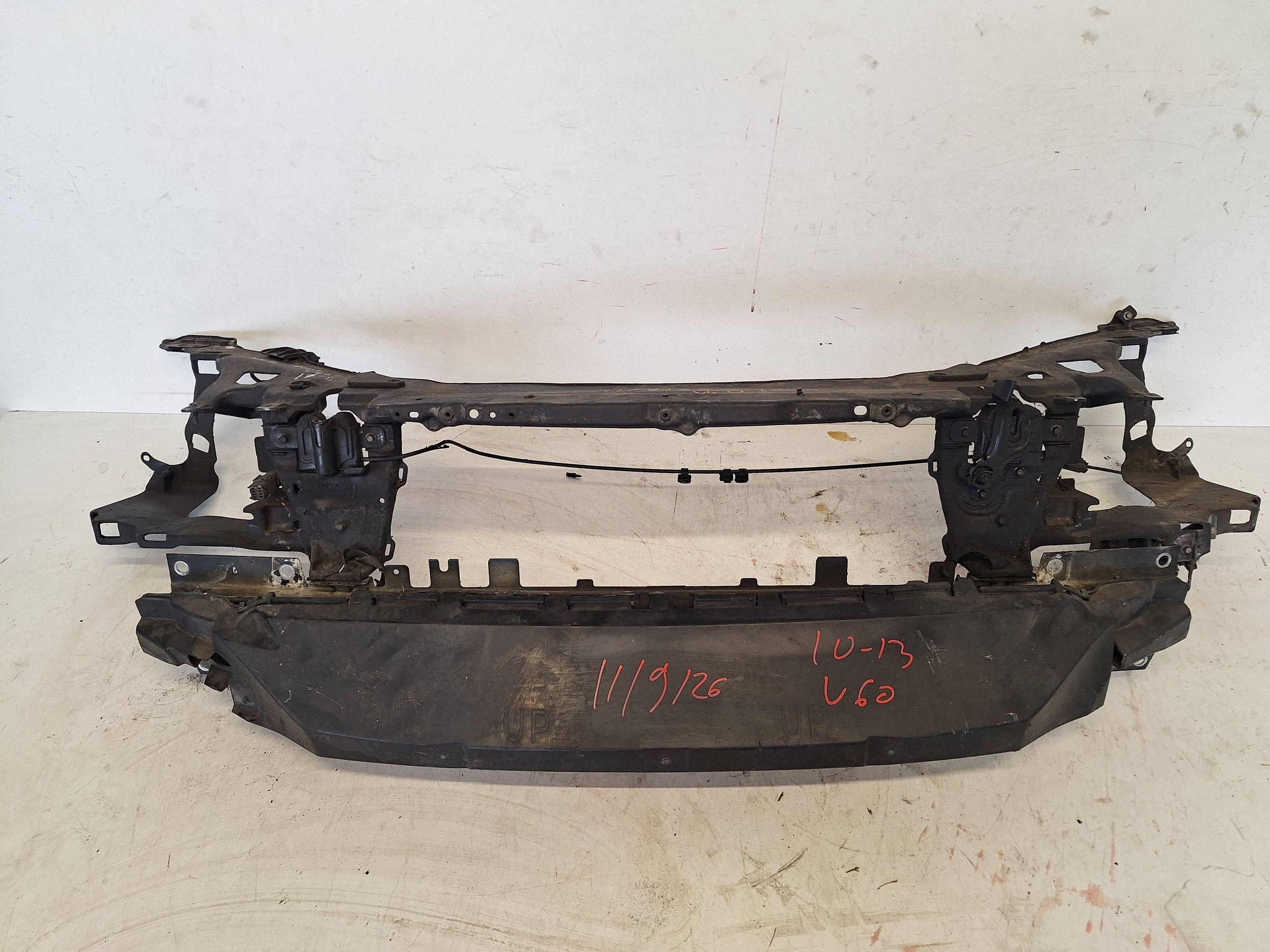 VOLVO V60 S60 10-13 support panel for radiators 31238053