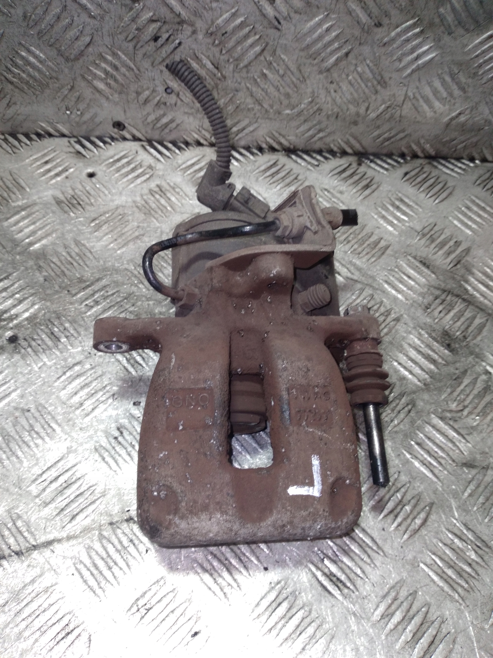 caliper brake left rear part rear VOLKSWAGEN PASSAT B6