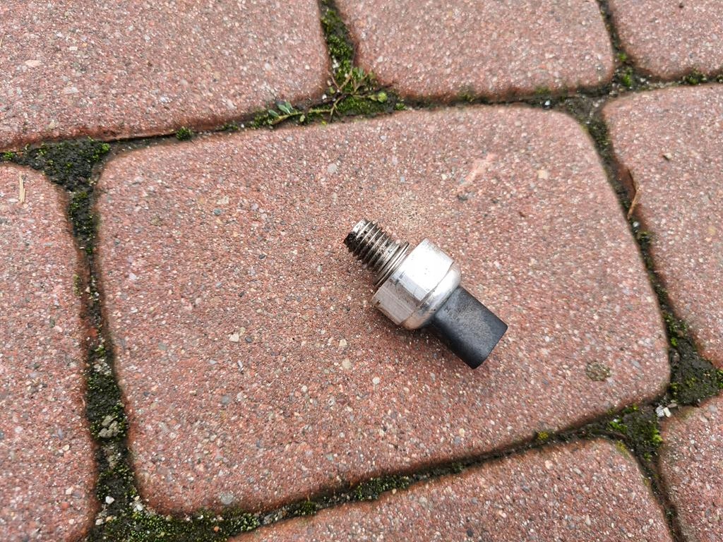 Czujnik modul 1 6CDTI Opel Astra K 55488247