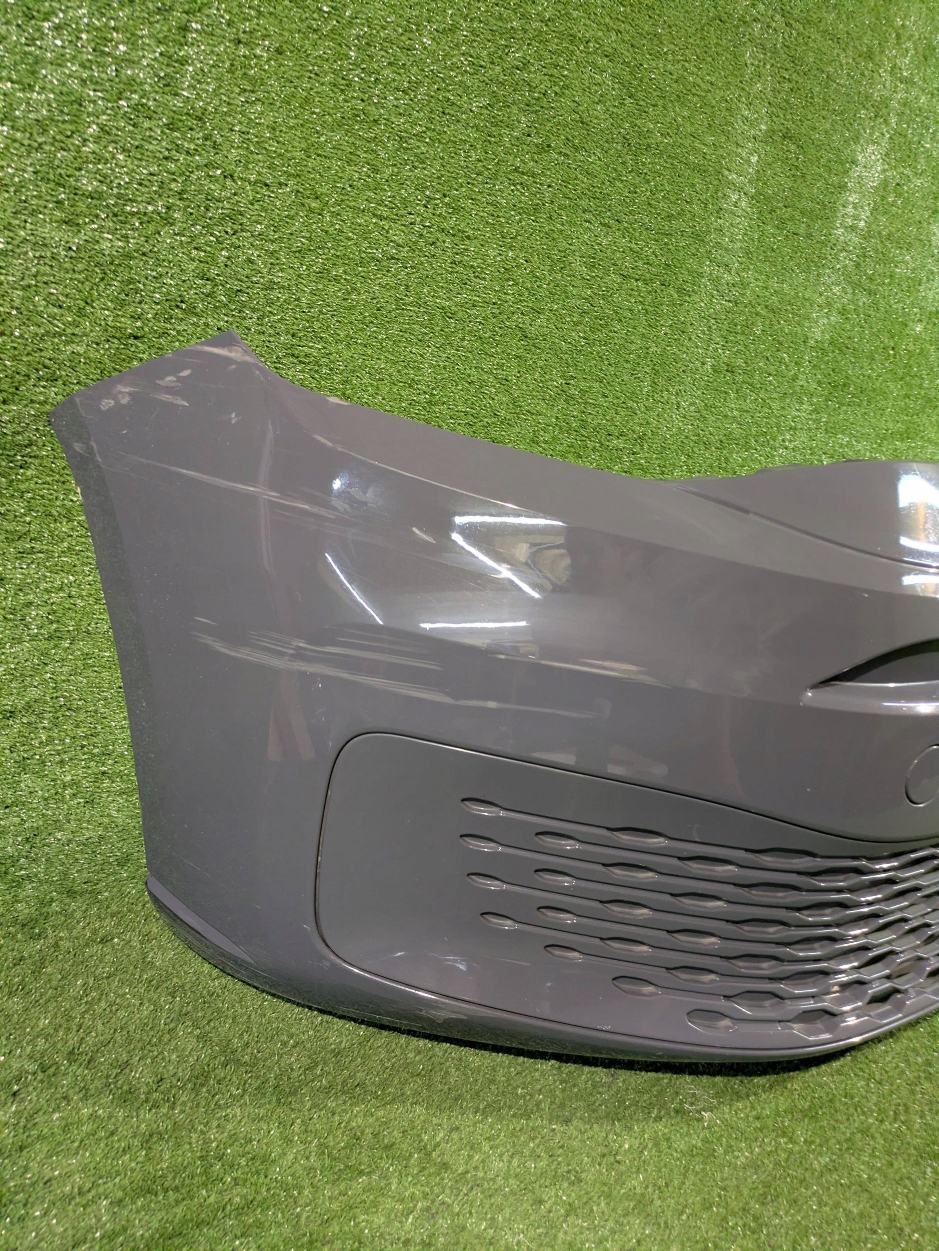 front bumper front VW CADDY 2K7 V 20- NR.Z9031