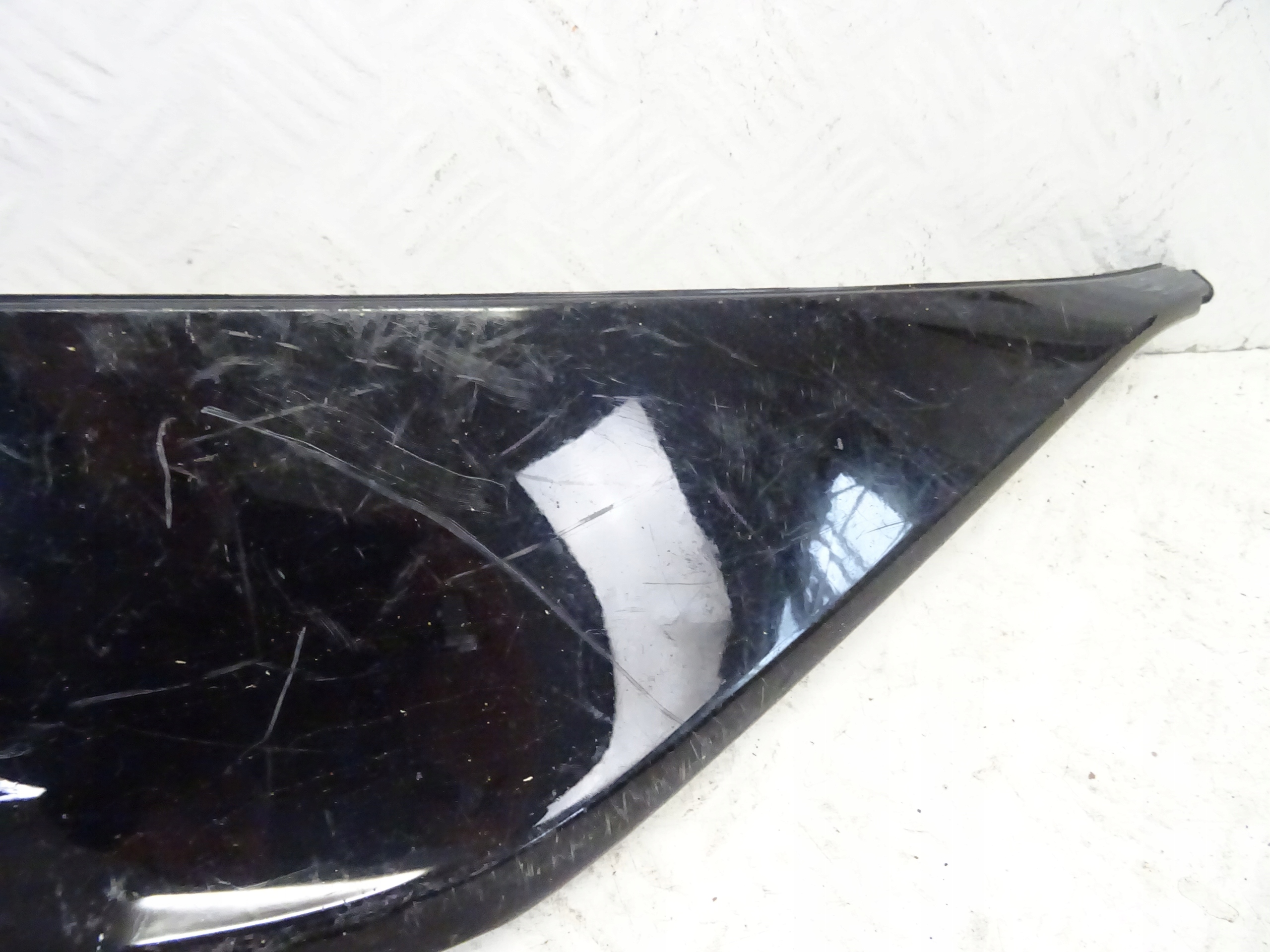 grid of a bumper front front right AUDI Q6 E-TRON S-LINE 85H807968