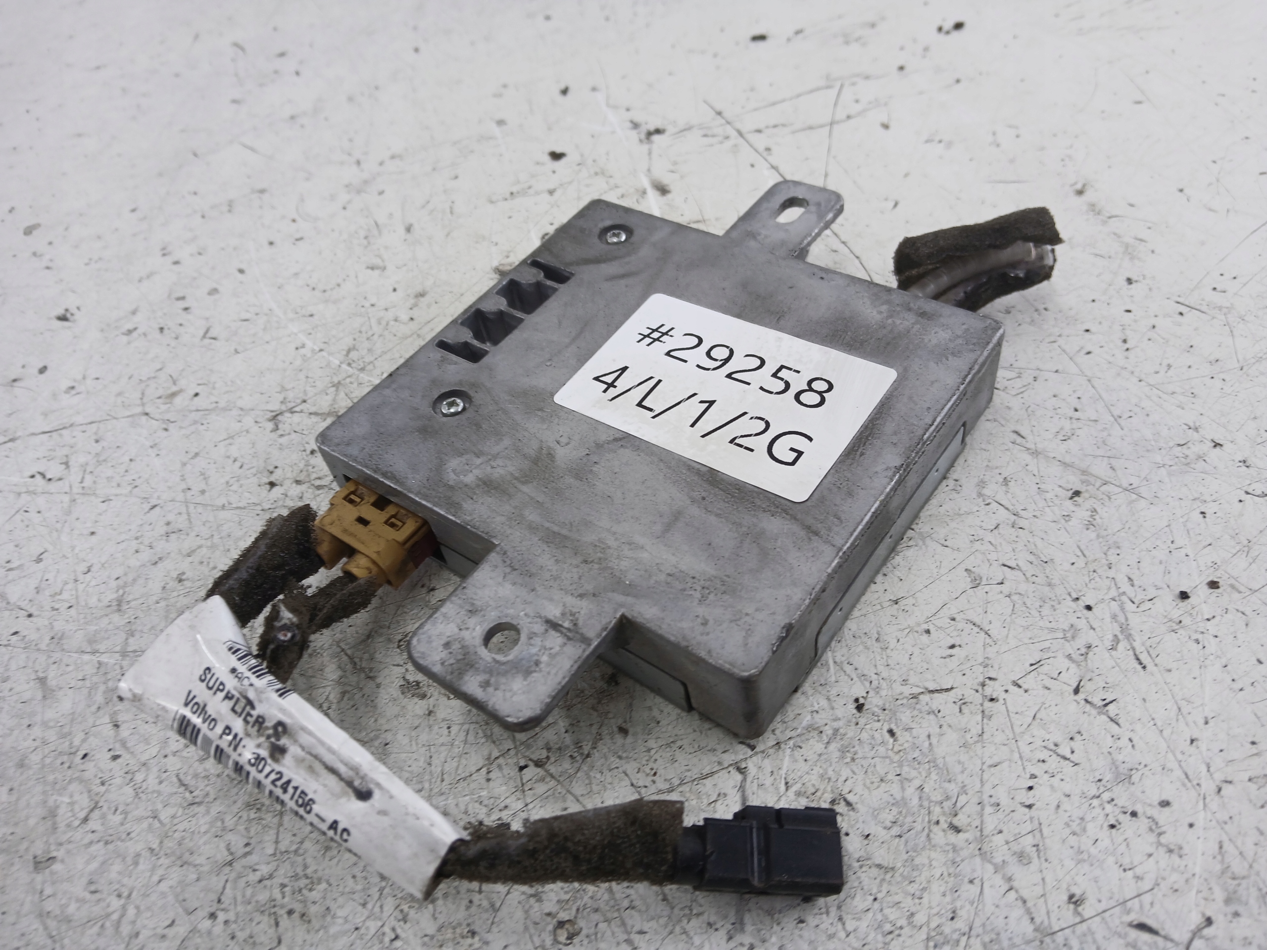 VOLVO V50 S40 II amplifier ANTENY 30775283