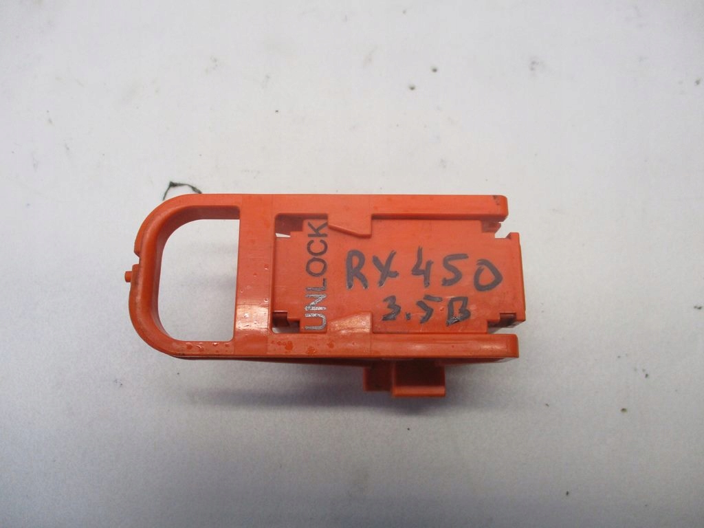 ПРЕДОХРАНИТЕЛЬ LEXUS Rx450 3.5