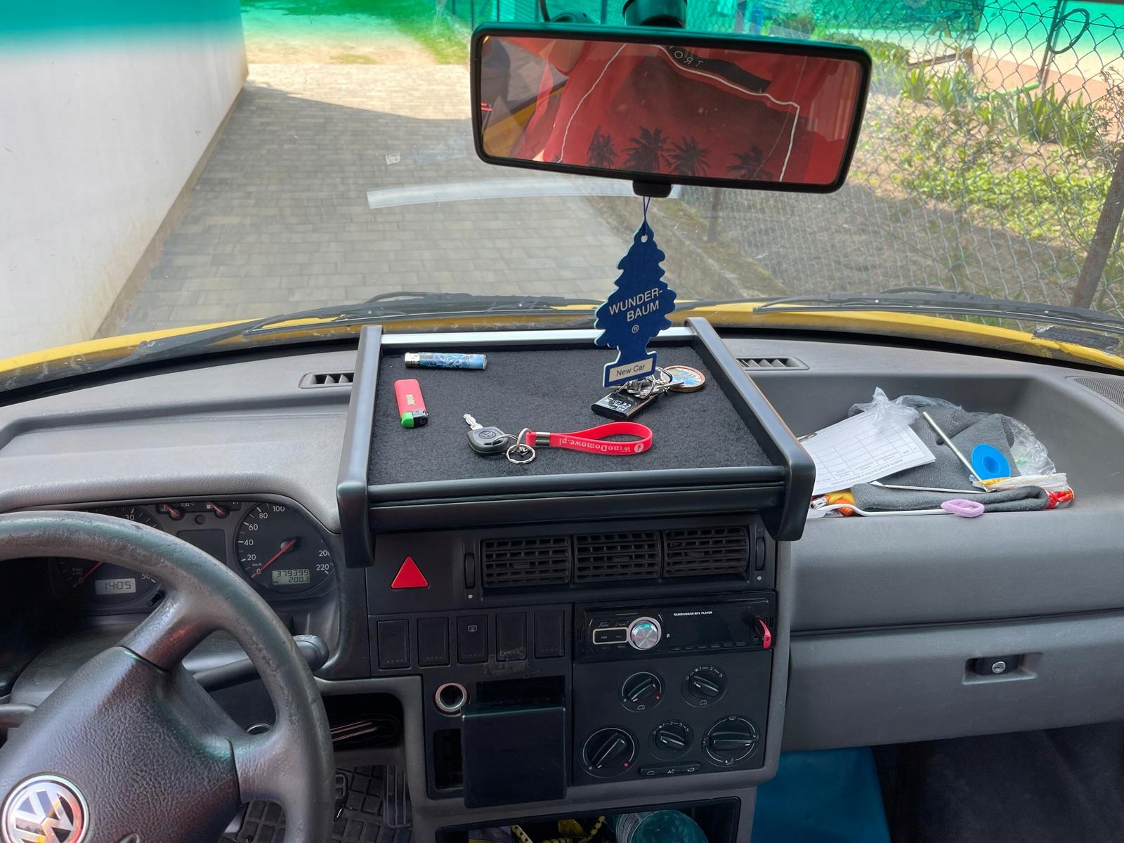 Police Stolek na kokpit Bus Volkswagen T4 Transporter,Caravelle