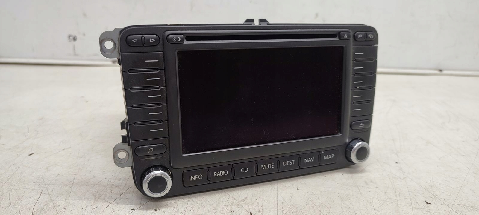 Radio fabryczne VW Passat B6 2,0 TDI
