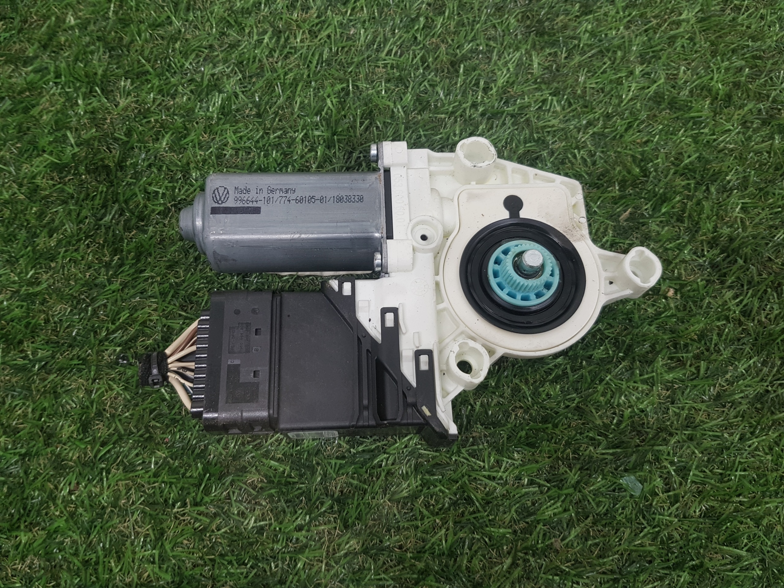 mini motor windows left rear part rear SKODA OCTAVIA 2 1K0959794E