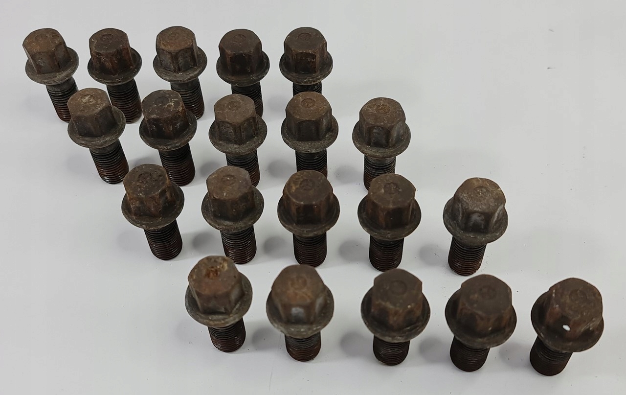 SRUBY KOL SZPILKI FELG MERCEDES W212 W218 W207