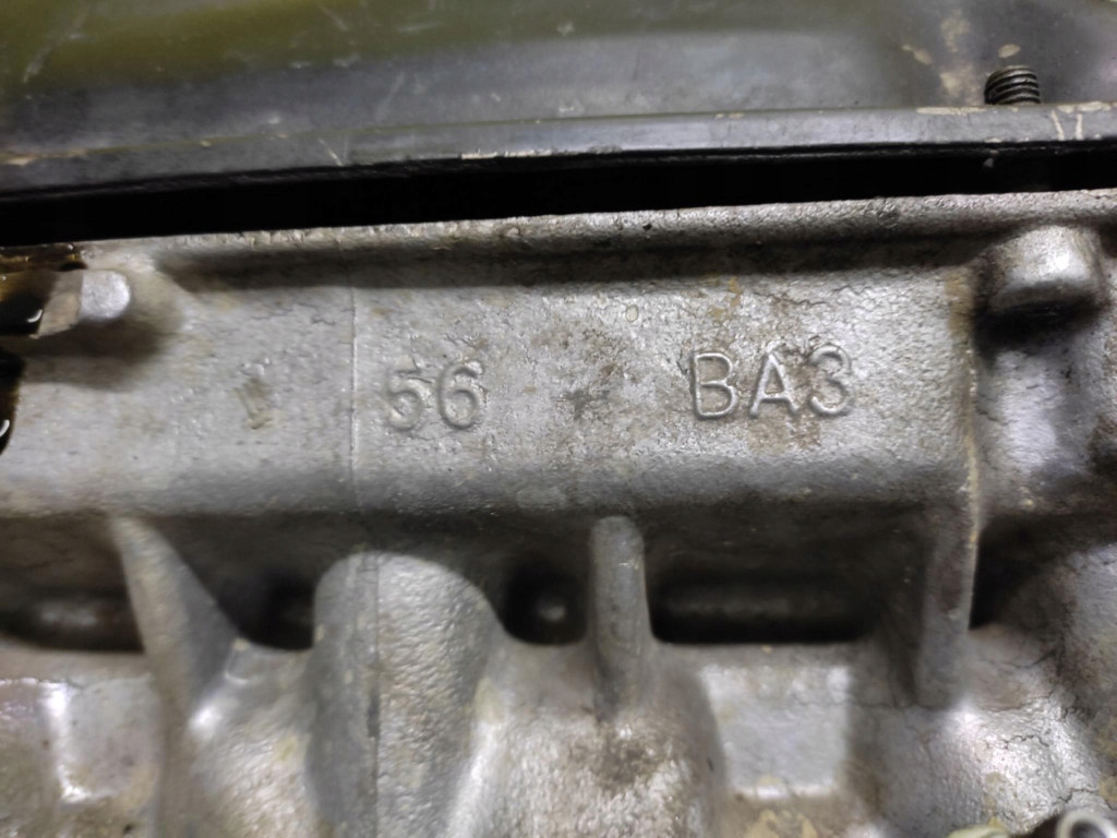 LADA NIVA 1.7 hlava MOTORU 21011100301510