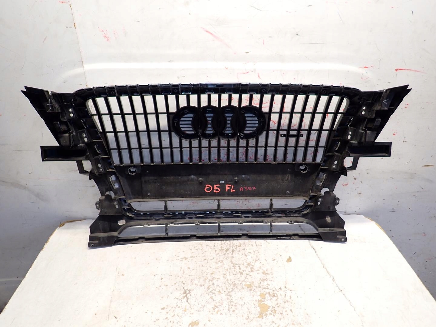 Grill AUDI Q5 2008-2012 QUATTRO 8R0853651