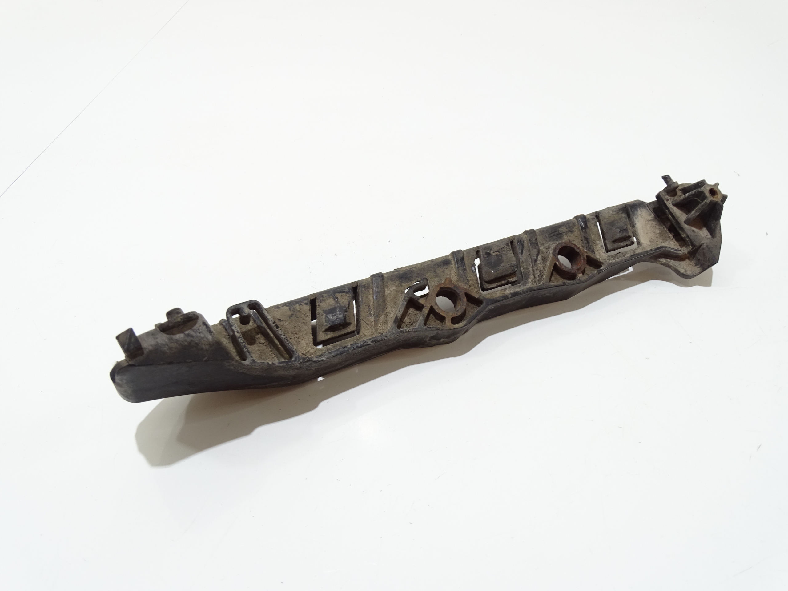 bumper bracket right front BMW 5 E60 LCI 7178078