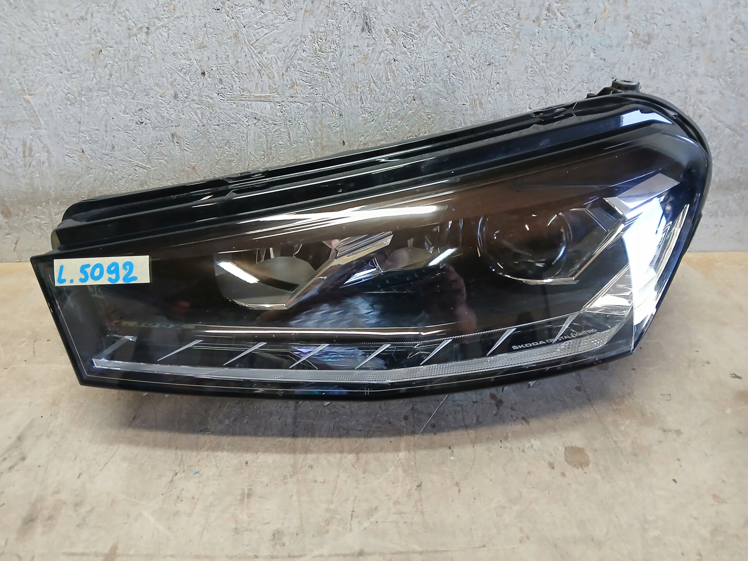 light front left SKODA FABIA IV 4 FULL LED 6VB941015A