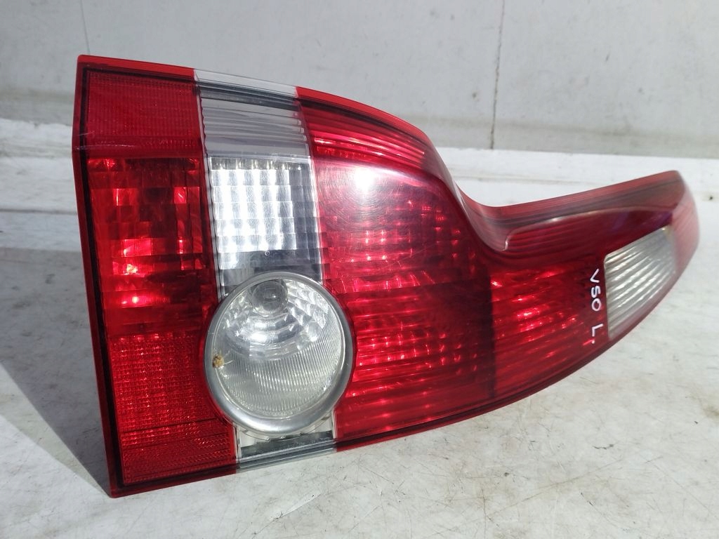Volvo V50 light left rear part rear