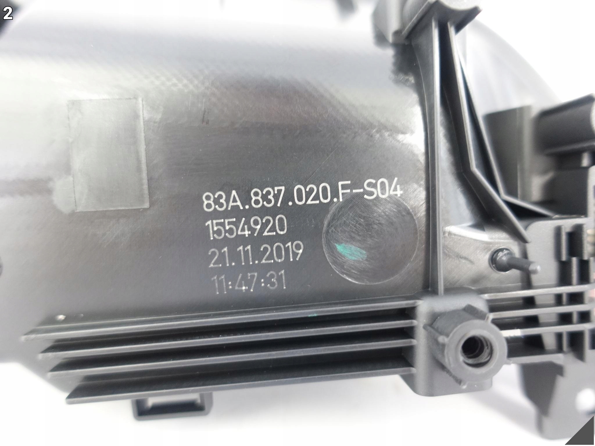 AUDI Q3 83A F3 18-25 handle inner door front right CHROM 83A837020F