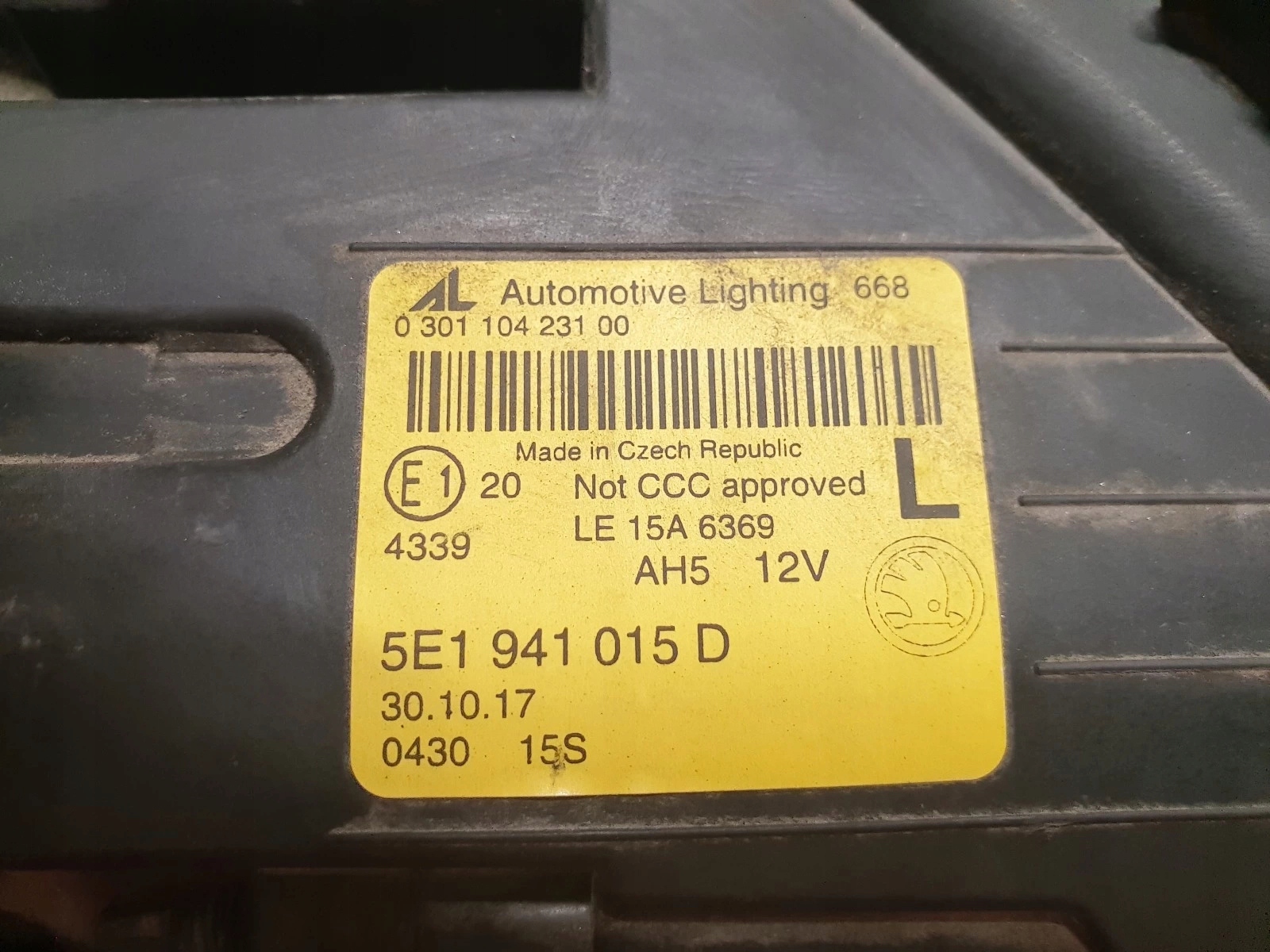 LAMPA LEWA PRZÓD SKODA OCTAVIA III LIFT FULL LED Wersja Europejska