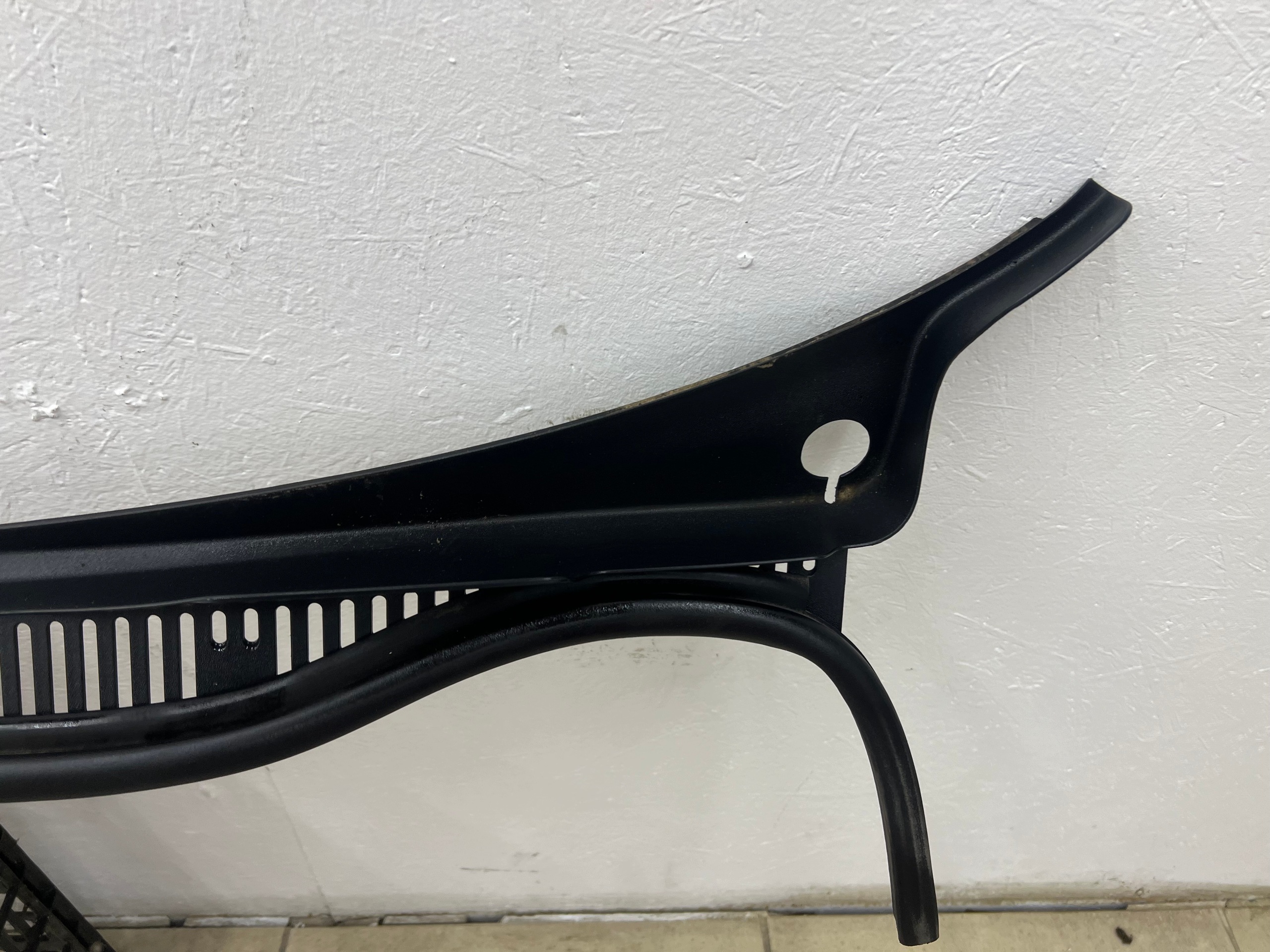 VW CADDY III LIFT 15-20R torpedo 2K0819403
