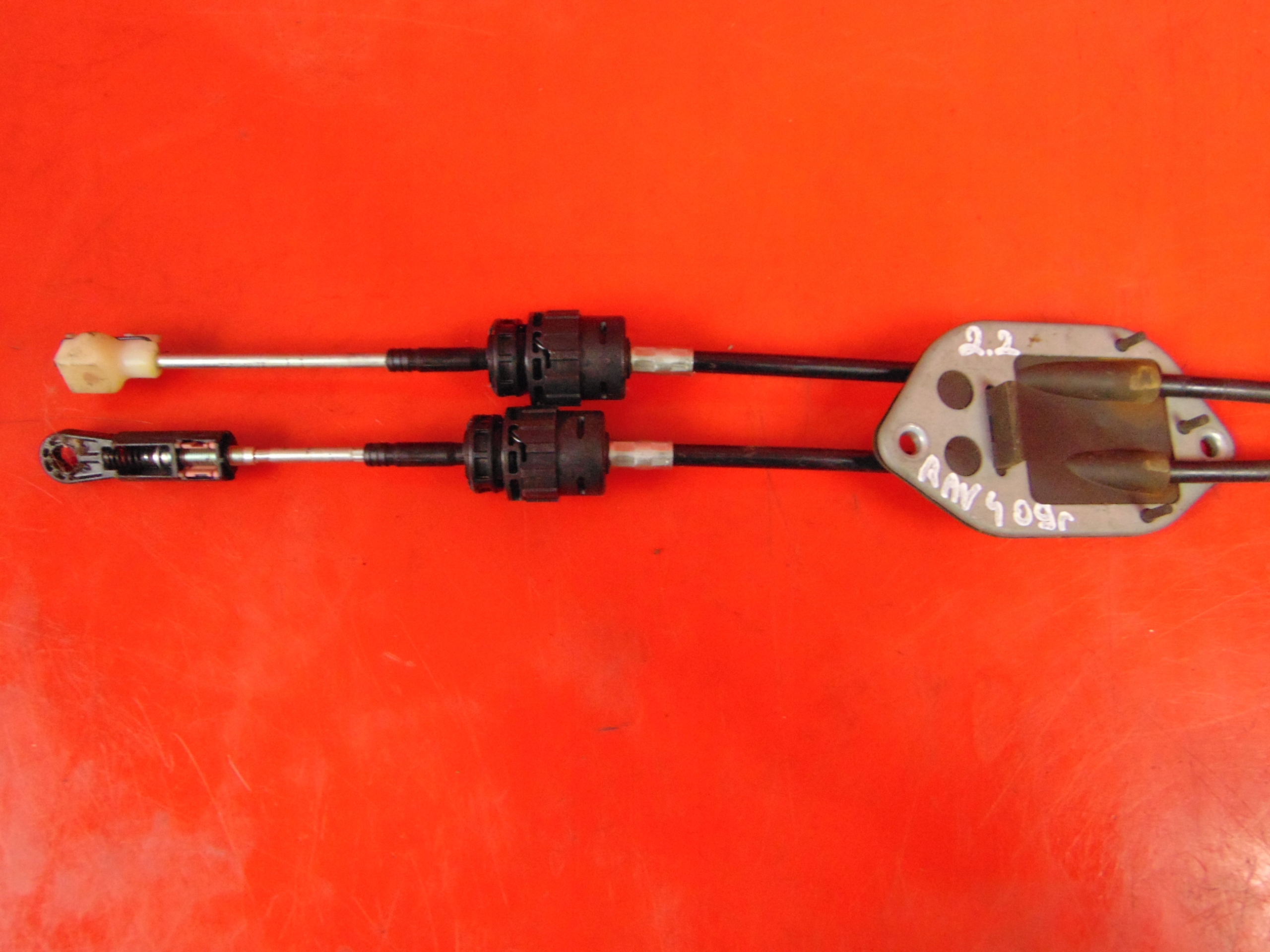 TOYOTA RAV4 3 III 2.2 D4D BOWDENZUG SCHALT GETRIEBE