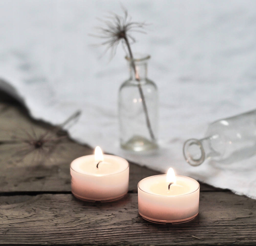 PODGRZEWACZE TEALIGHT ŚWIECZKI BIAŁE 100 SZT. 3h Stan opakowania oryginalne