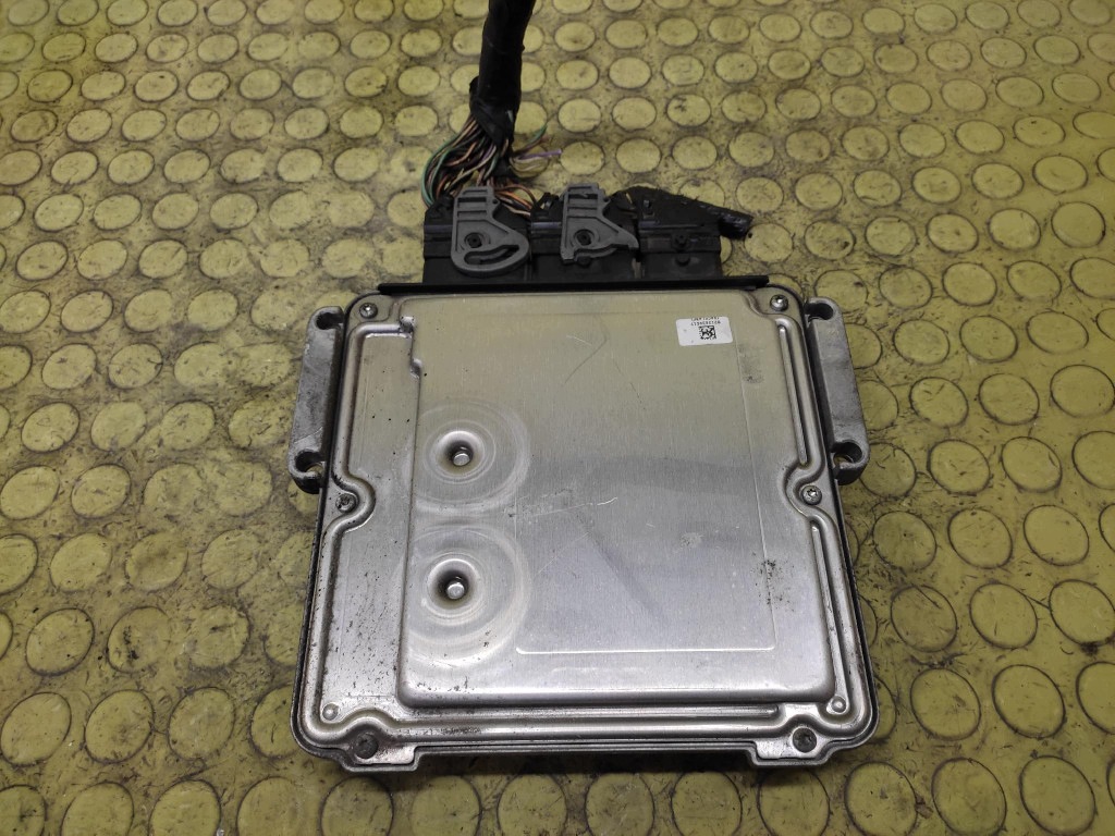 PEUGEOT 206 control unit of the engine 9648569080
