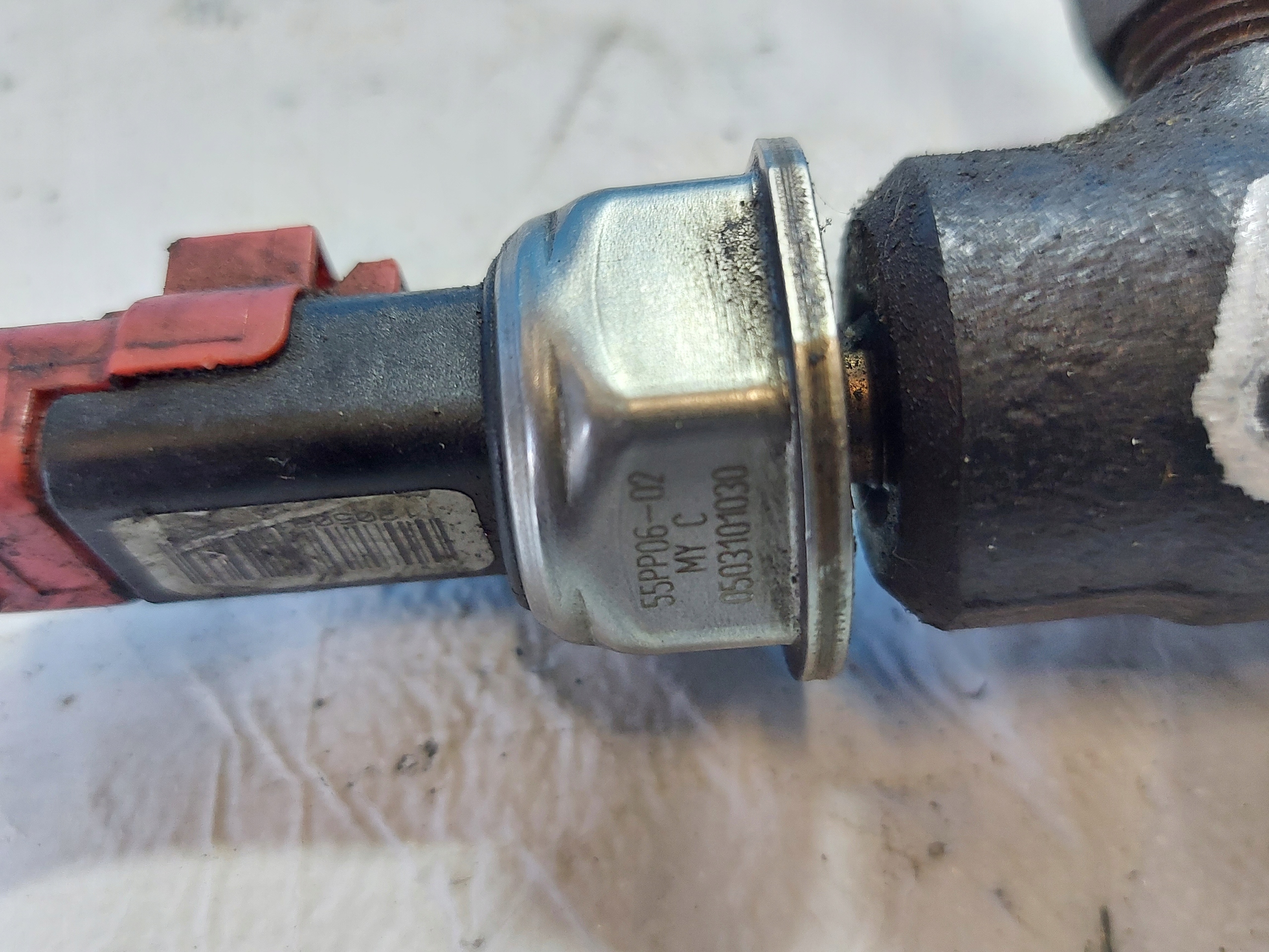 Rampe injection CITROEN C2 1.4 HDI 9654592680