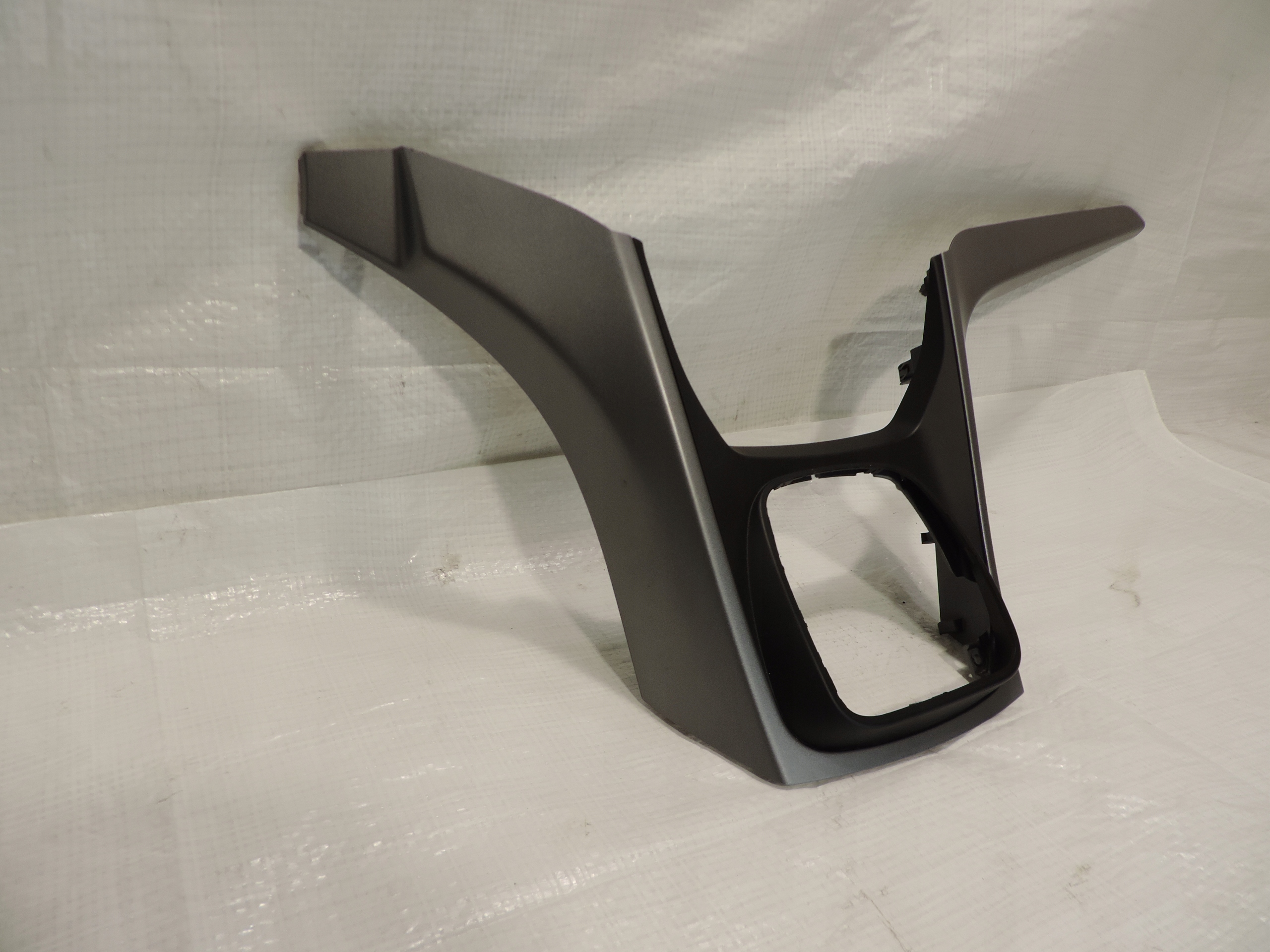 FORD C-MAX MK2 DEKOR RAMKA KONSOLI AM51-R045H93-AKW Numer katalogowy części AM51-R045H93-AKW