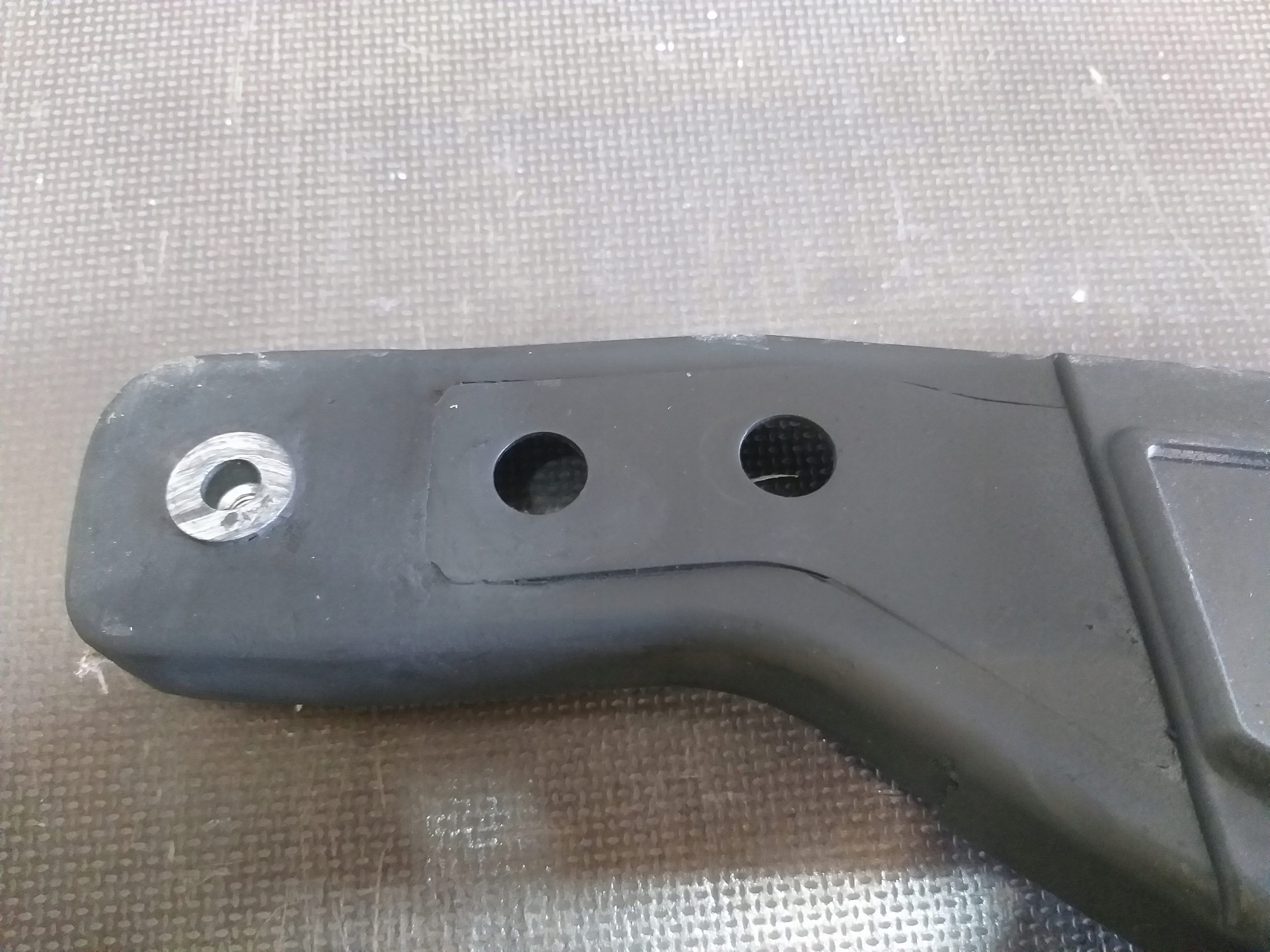 PAS PRZEDNI TESLA Y 1643521-00-B Typ samochodu Samochody osobowe