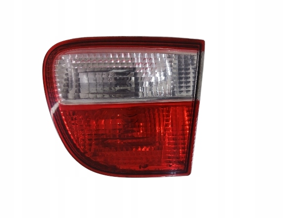 SEAT LEON and light right rear part trunk door