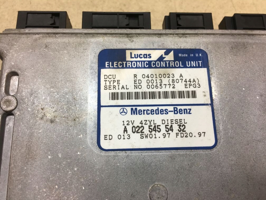 control unit of the engine W210 2.2 D A0225455432 0195454232