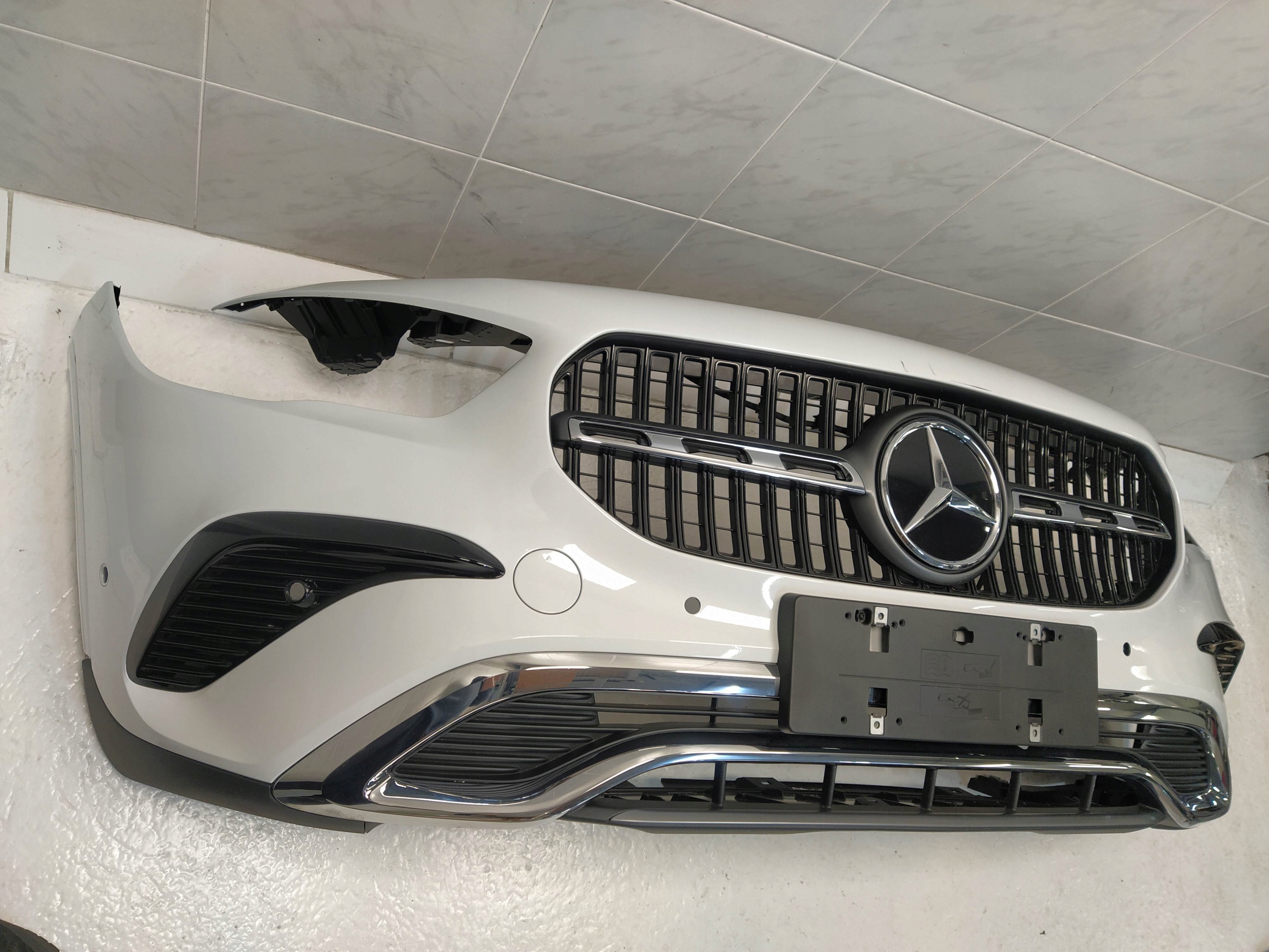 MERCEDES GLA H247 23- bumper front front 6XPDC