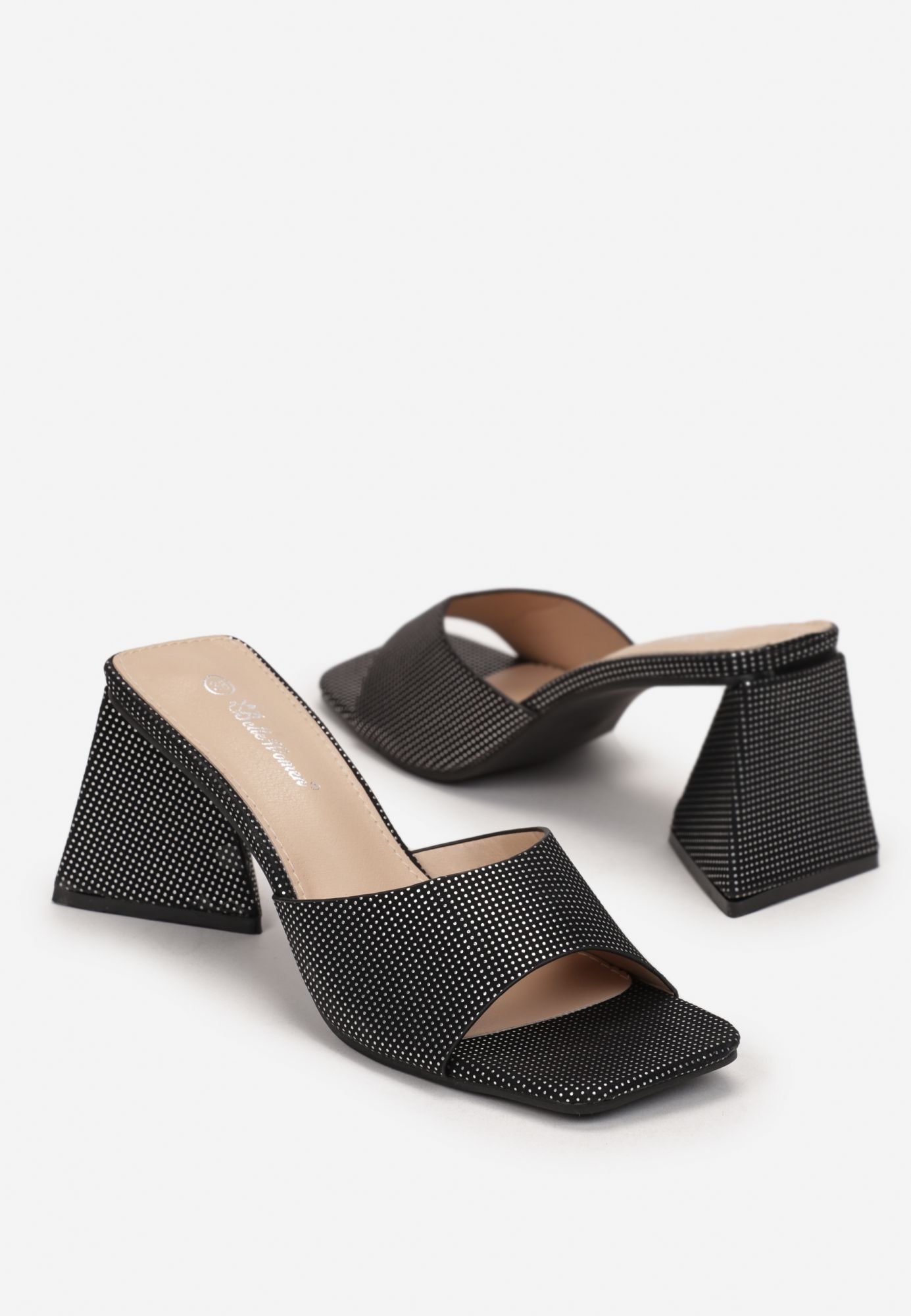 

Renee Czarne Klapki damskie 41 Casual