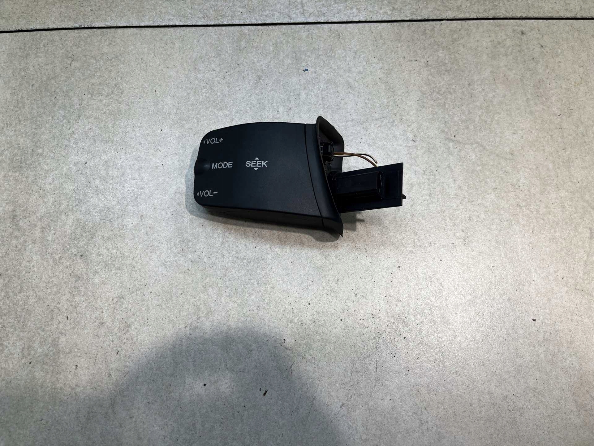 switch MANETKA RADIA FORD FOCUS MK2 2.0 D 758709