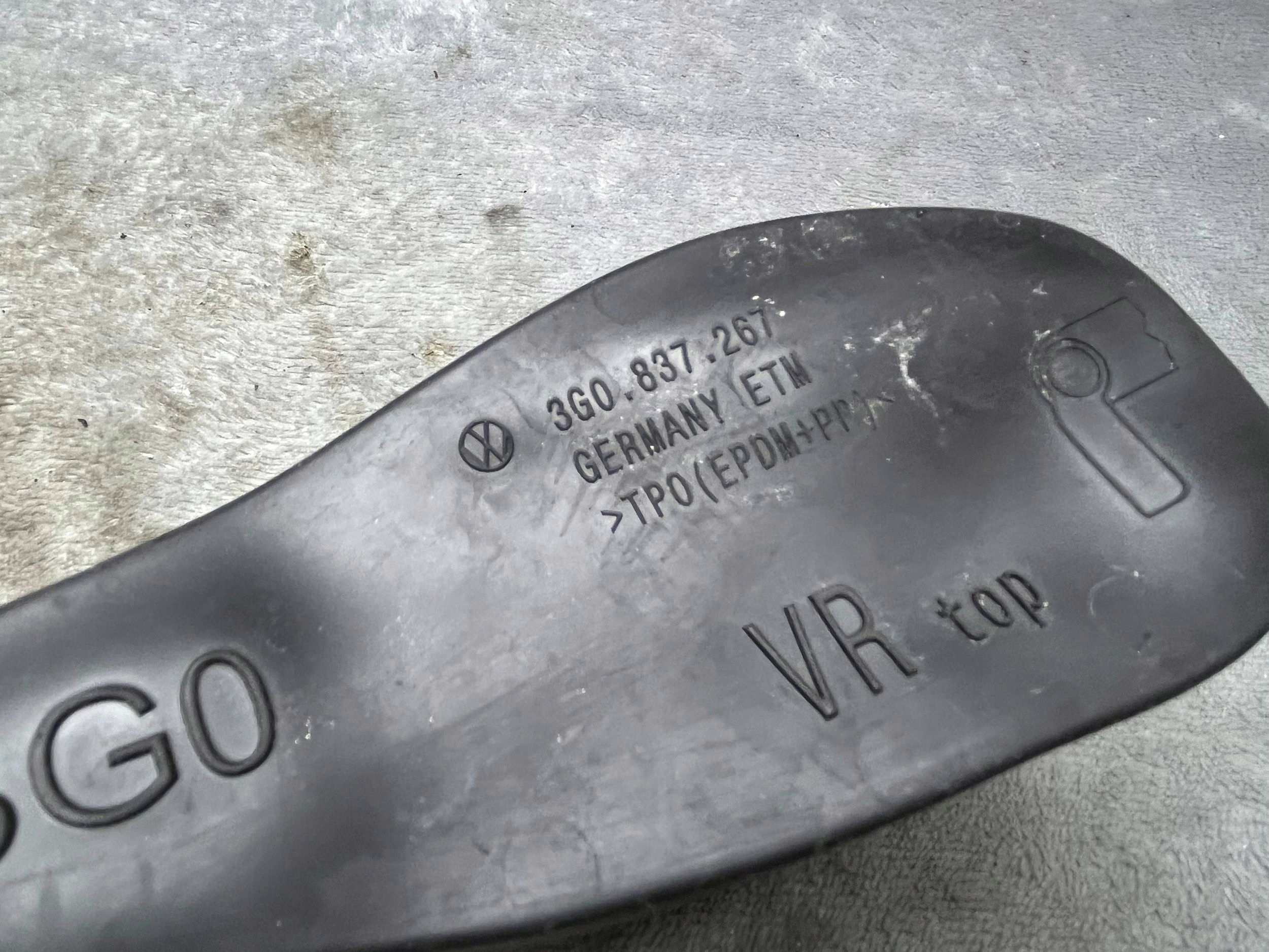 limiter door 3G0837267 VW PASSAT B8 3G left front original !J